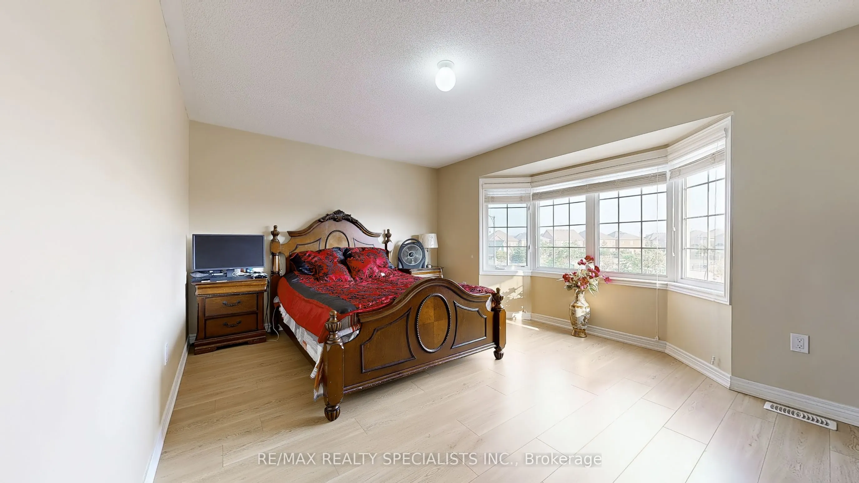 53 Heatherglen Drive