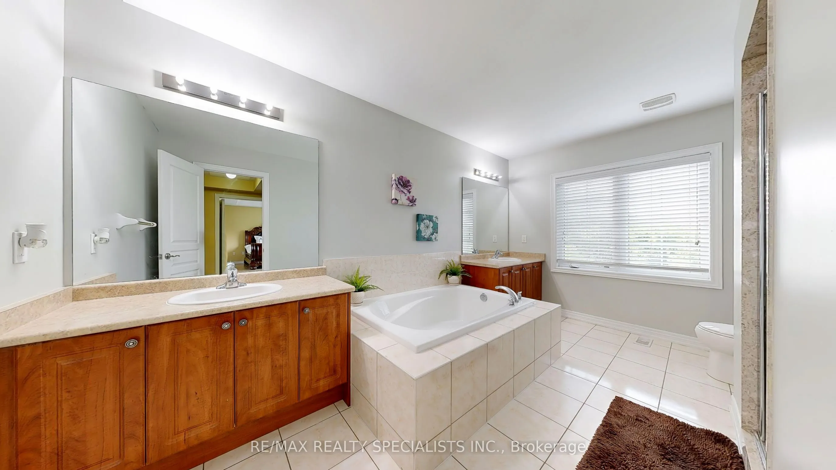 53 Heatherglen Drive