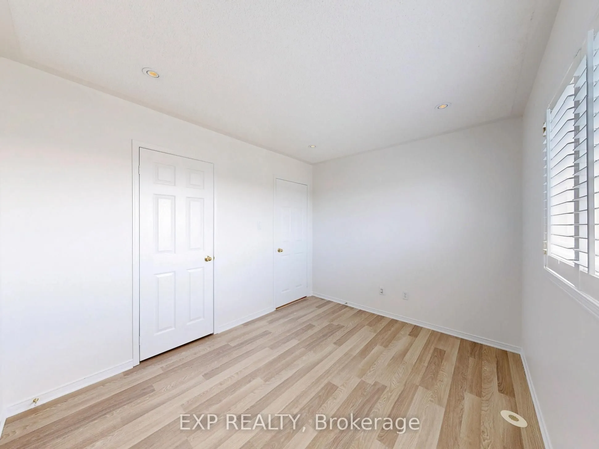6630 Opera Glass Crescent