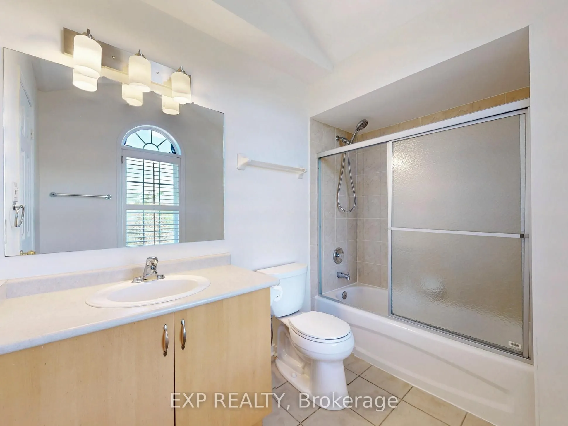 6630 Opera Glass Crescent