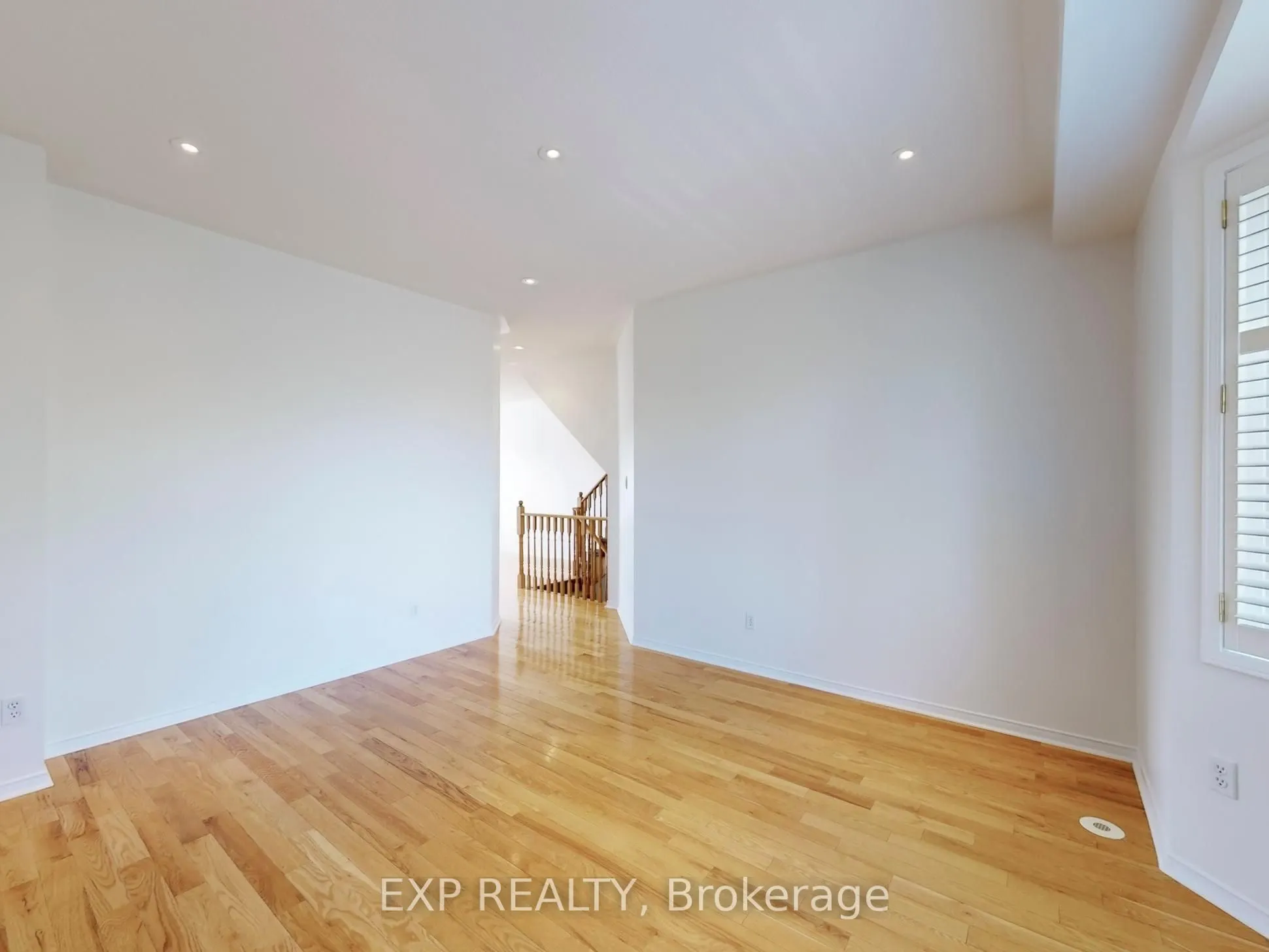 6630 Opera Glass Crescent