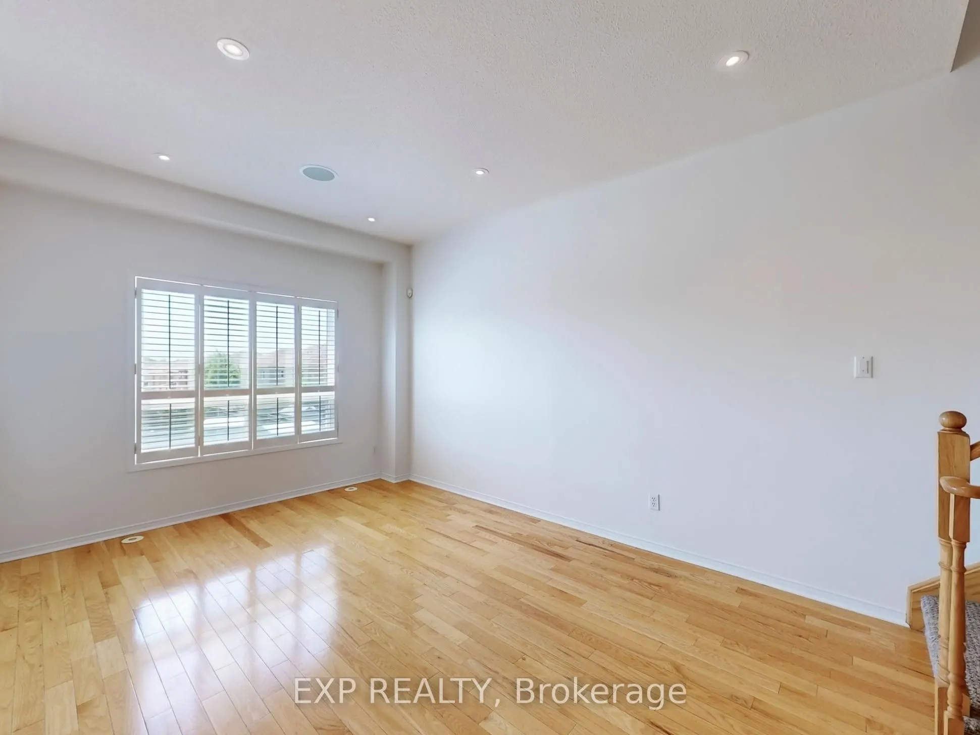 6630 Opera Glass Crescent