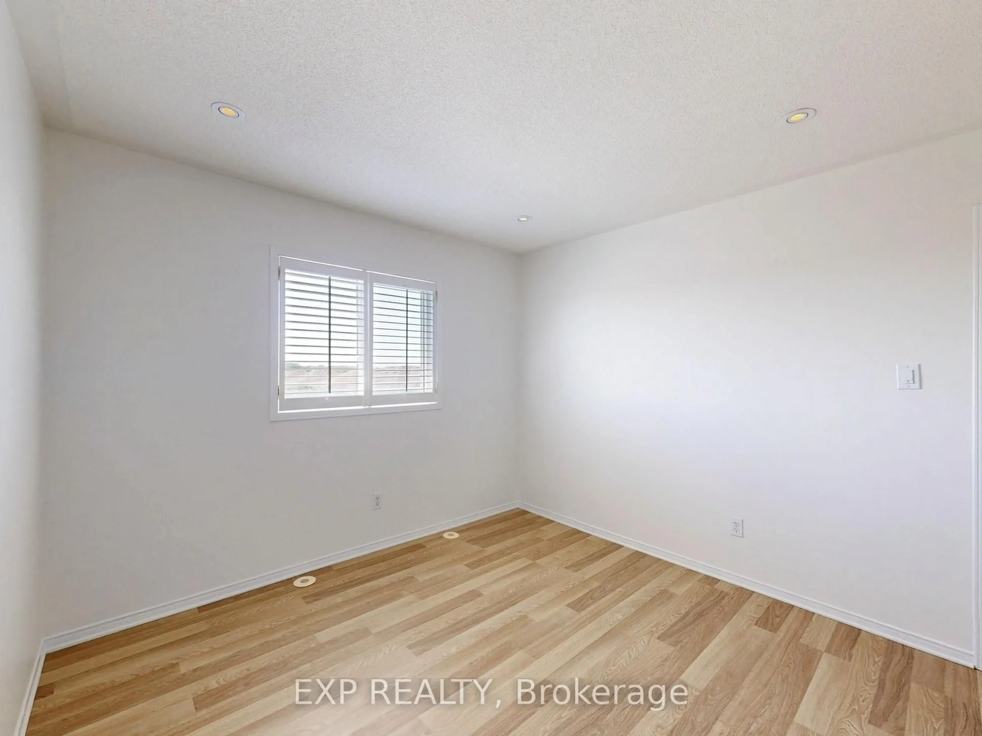 6630 Opera Glass Crescent