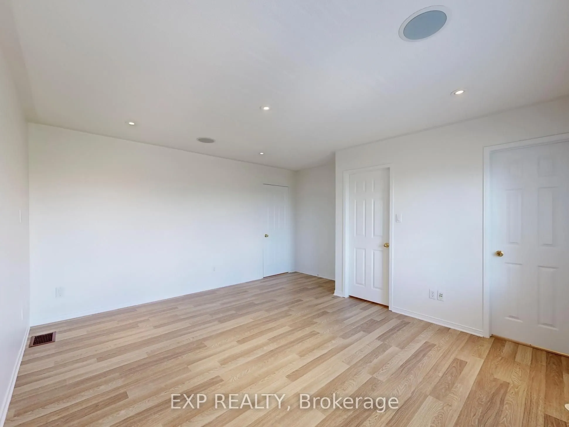 6630 Opera Glass Crescent
