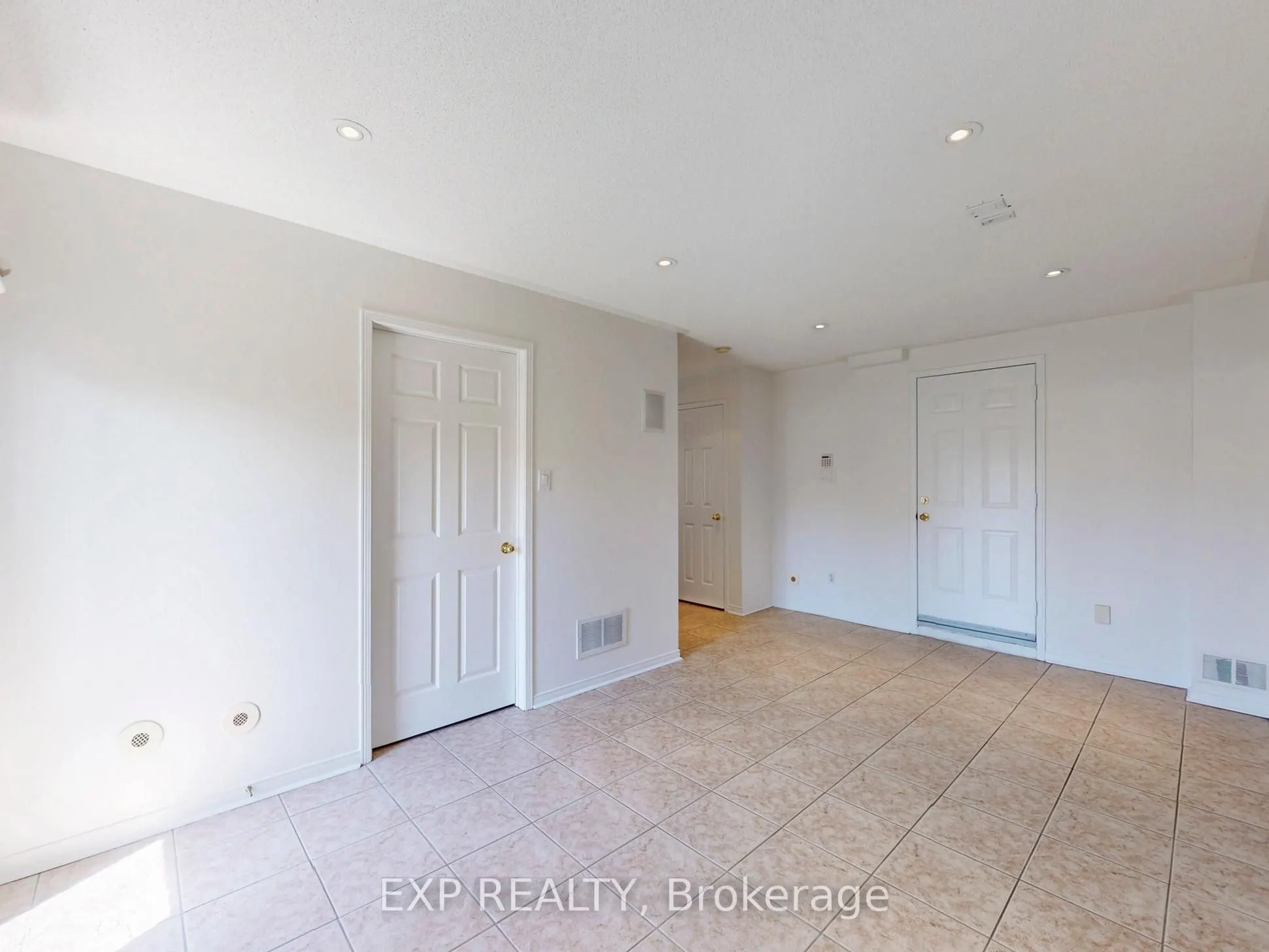 6630 Opera Glass Crescent