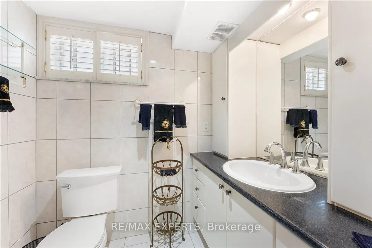 5 Del Ria Drive