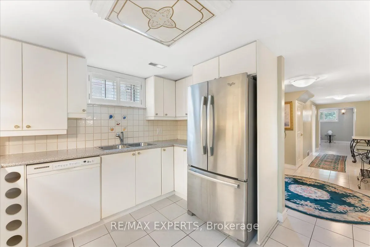 5 Del Ria Drive