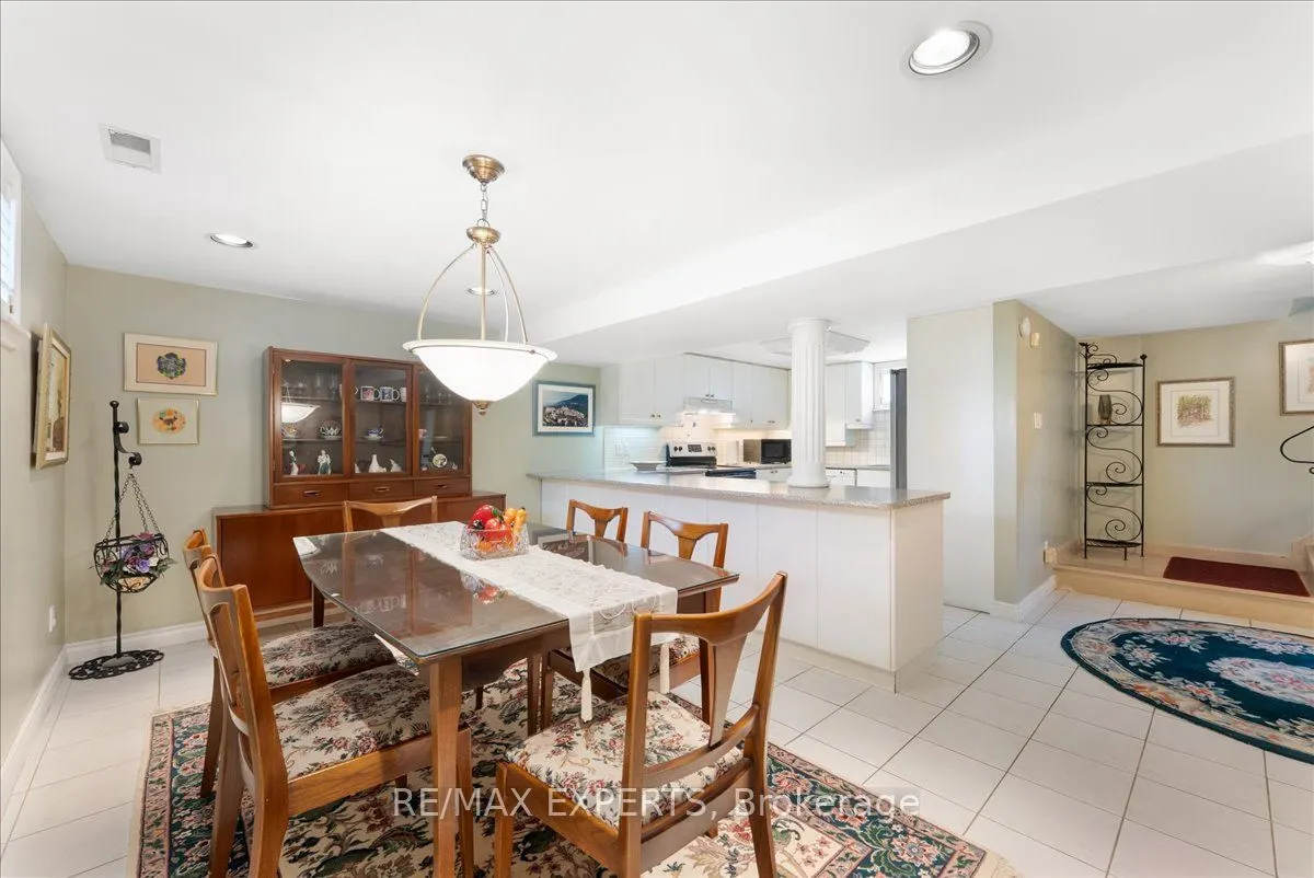 5 Del Ria Drive