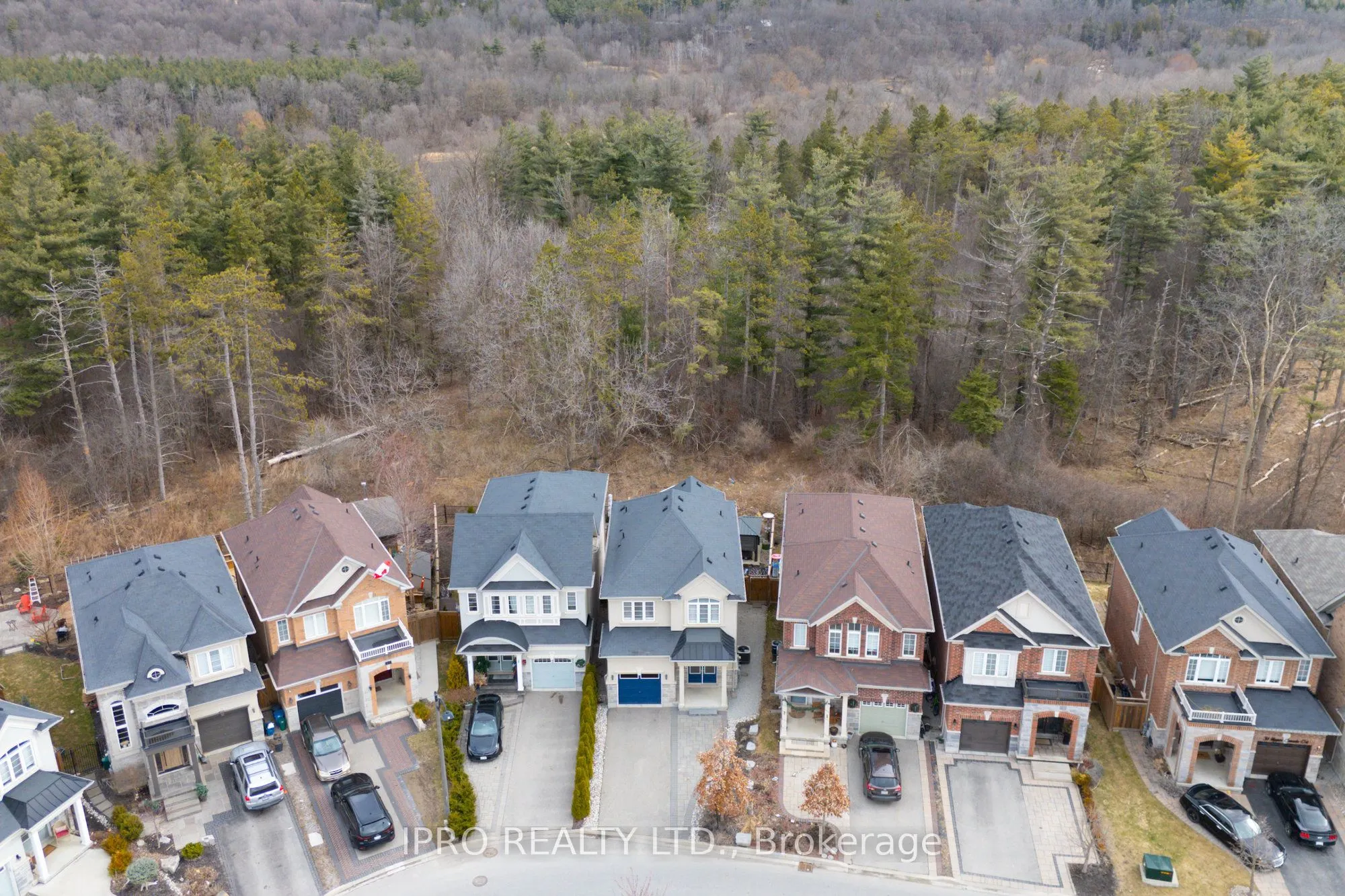 25 Upper Canada Court