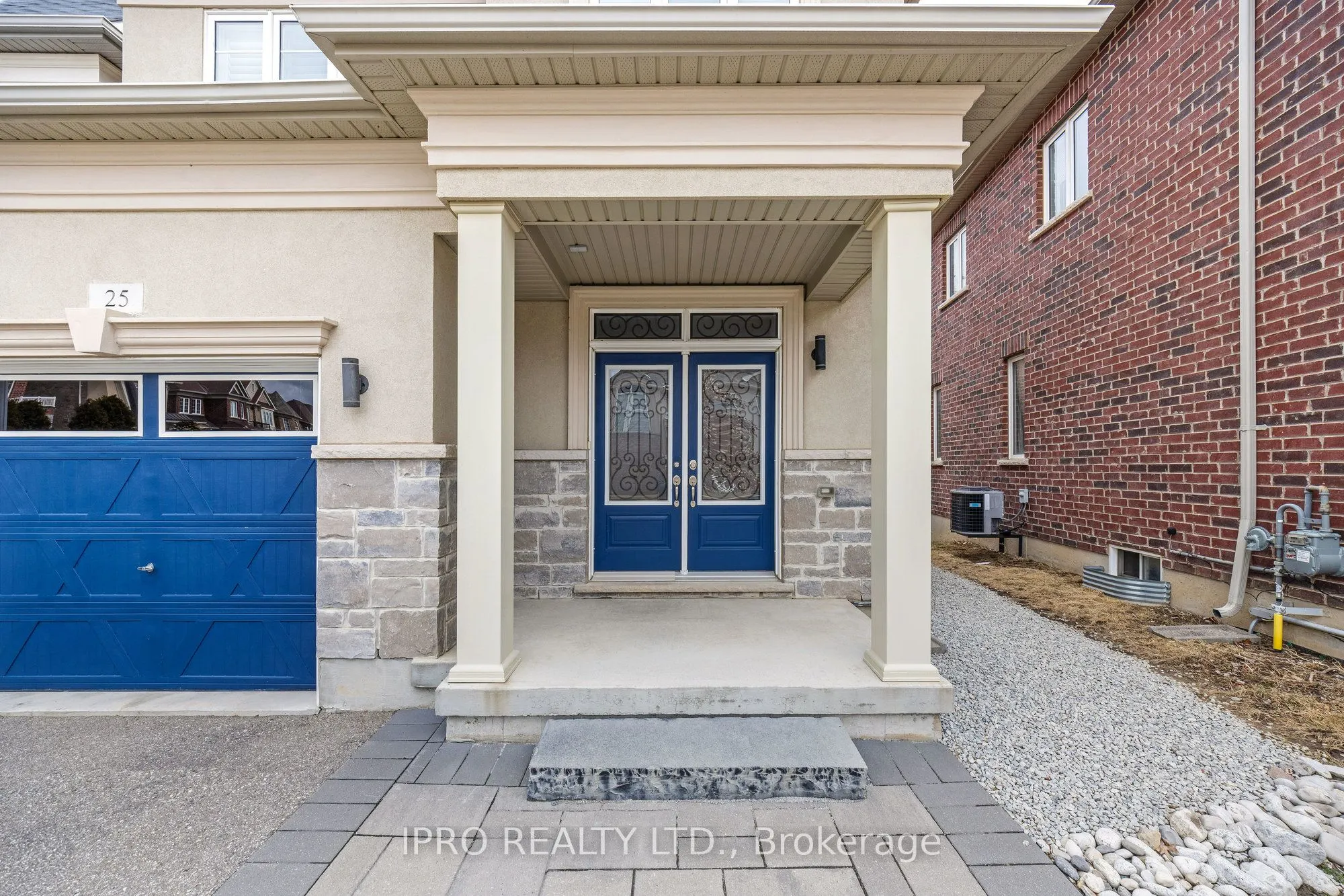 25 Upper Canada Court