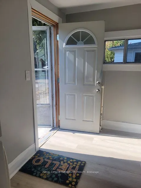 76 Nelson Street W, #2