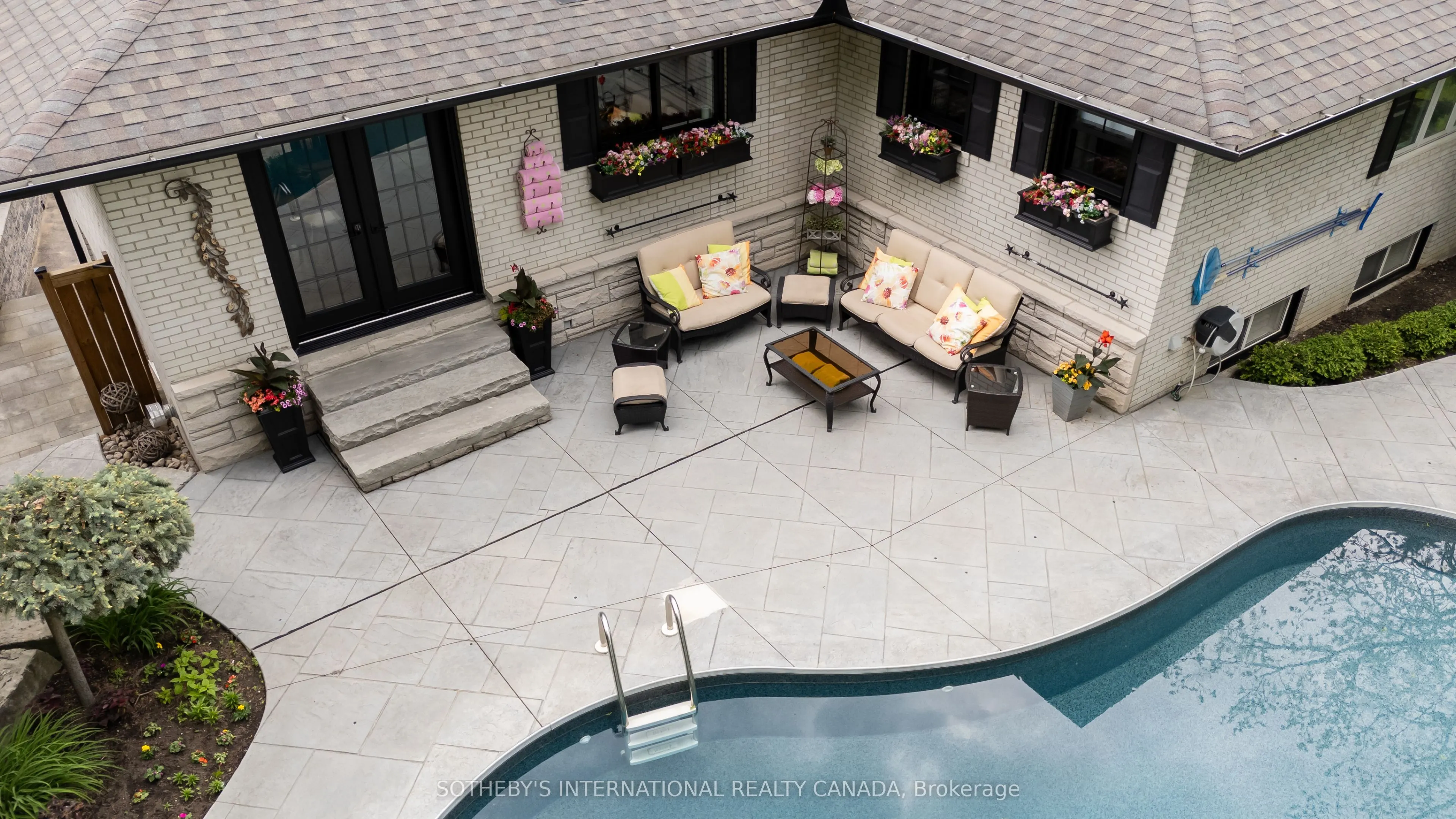7 Welbrooke Place