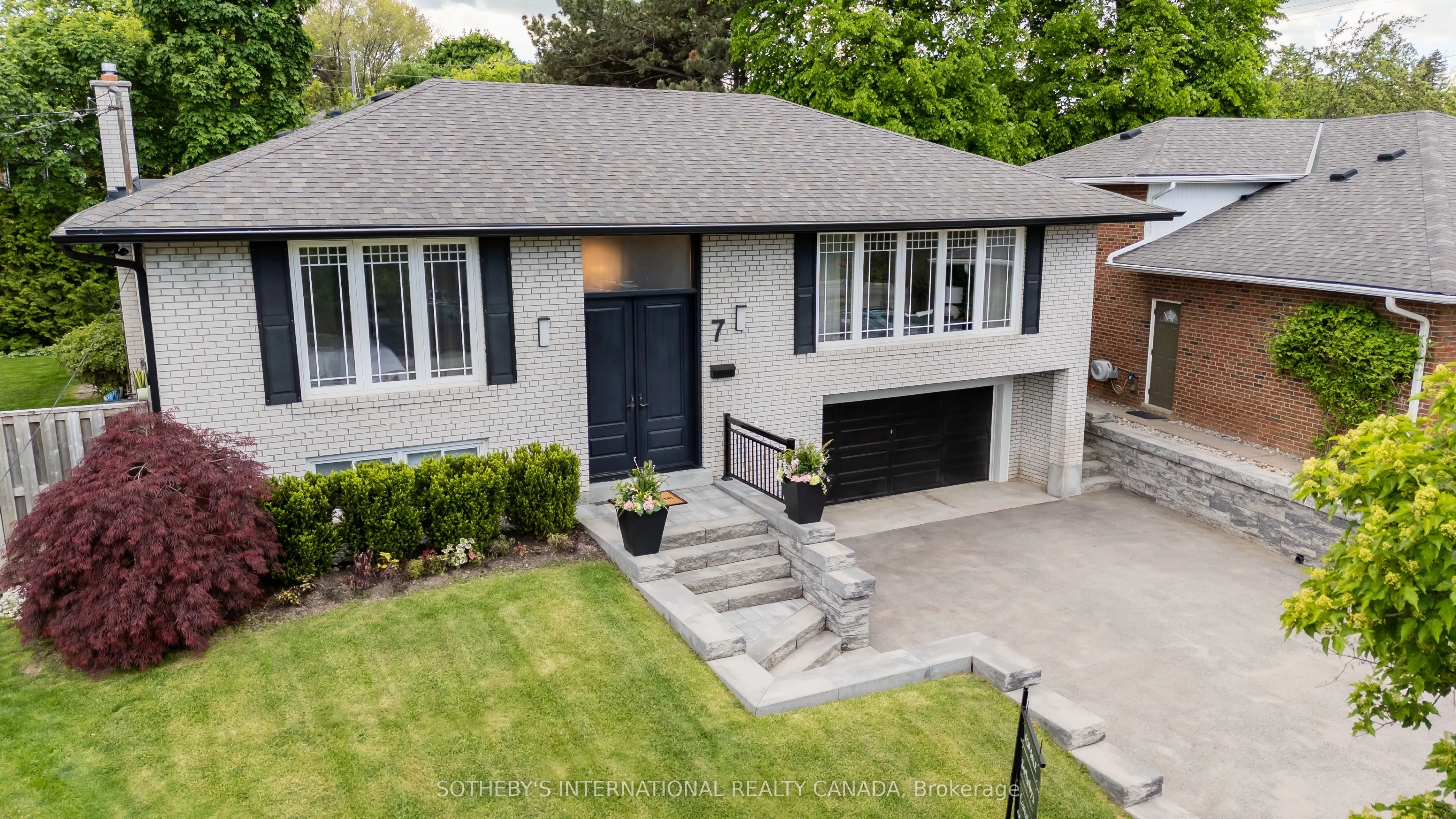 7 Welbrooke Place