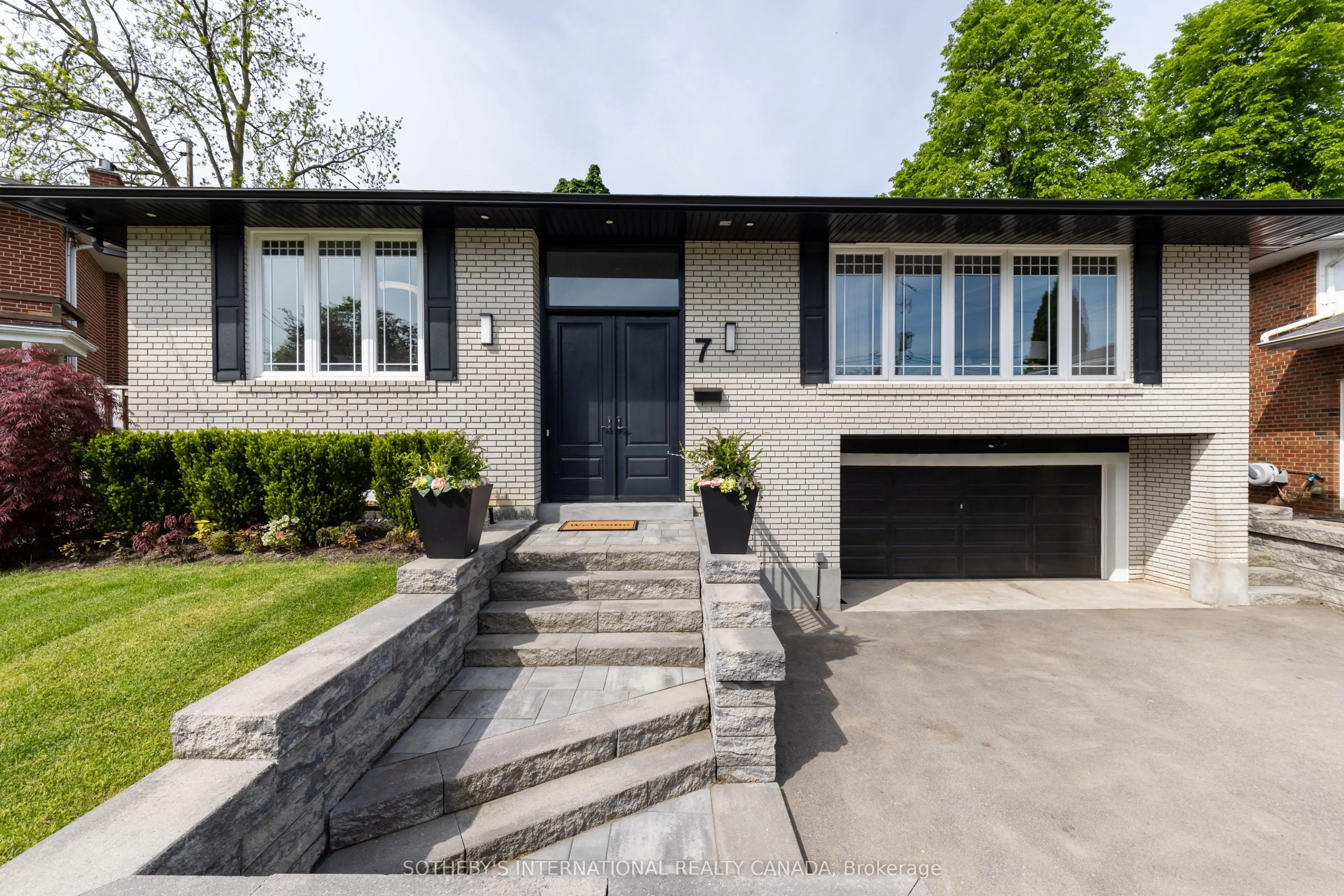 7 Welbrooke Place
