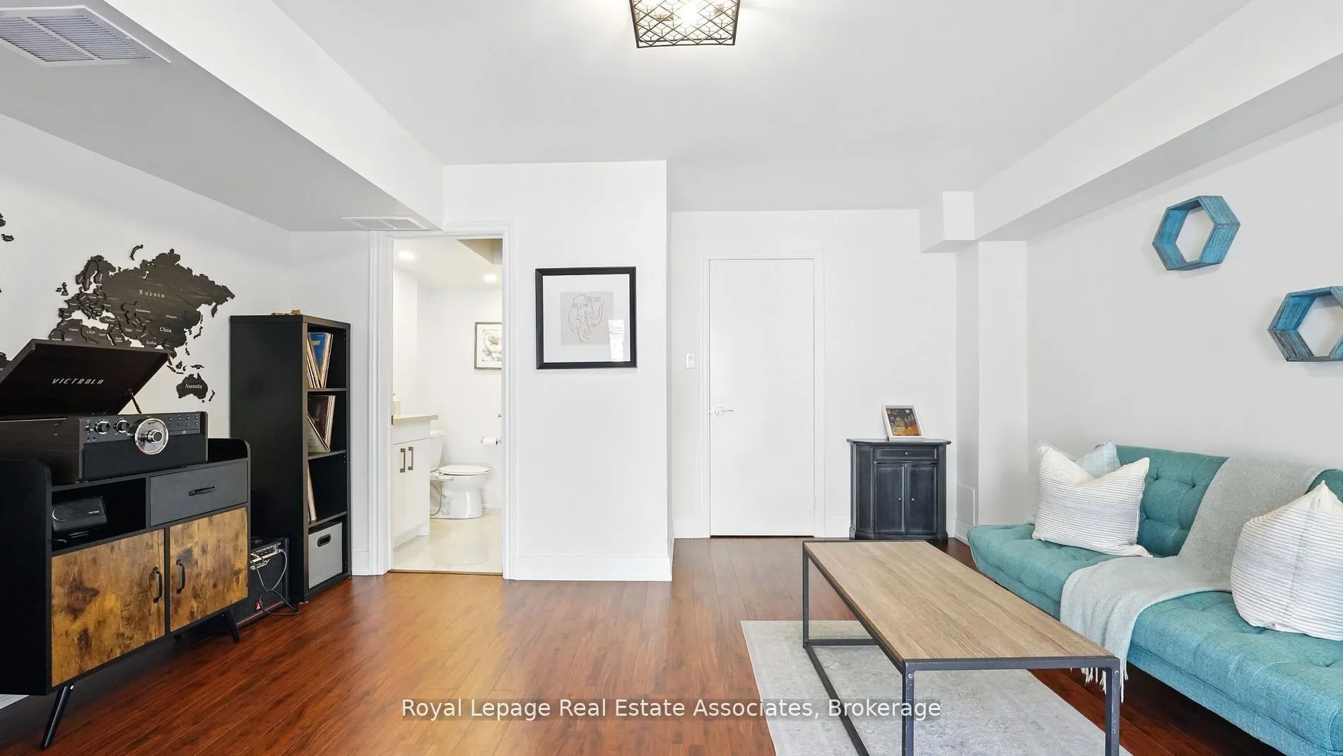 1355 Rathburn Road E, #35