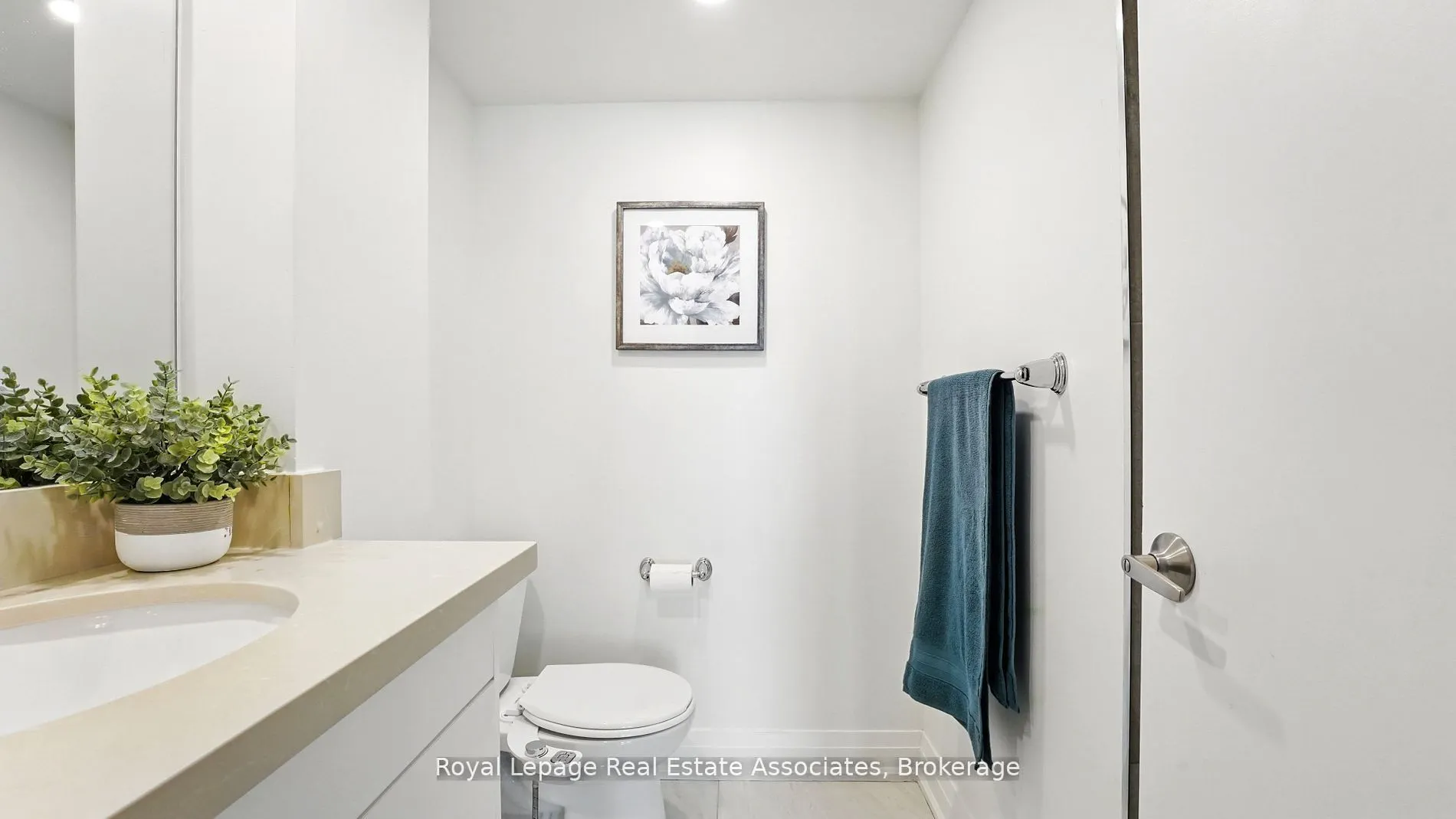 1355 Rathburn Road E, #35
