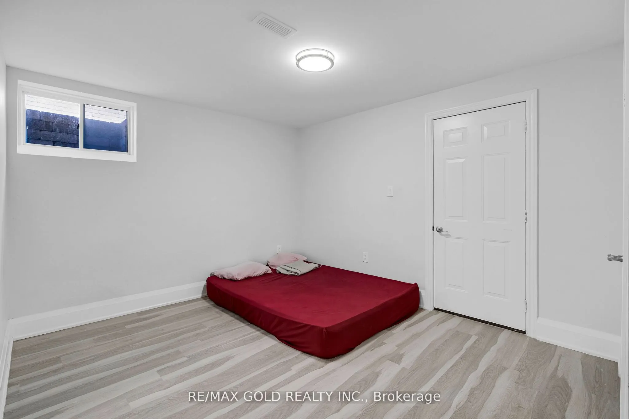 21 Cottonfield Circle