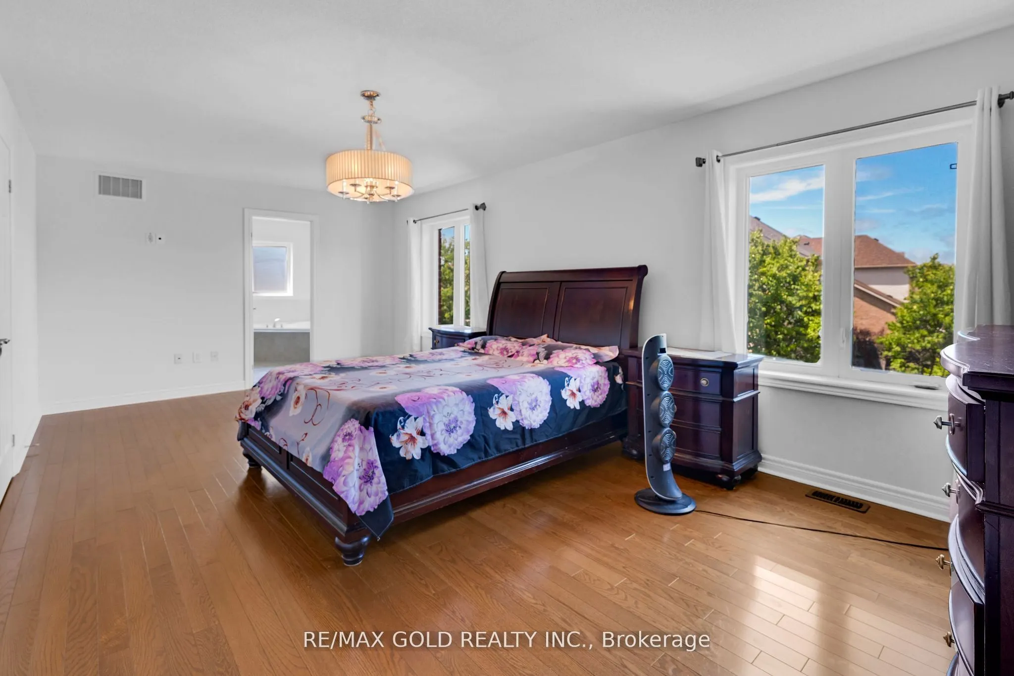 21 Cottonfield Circle