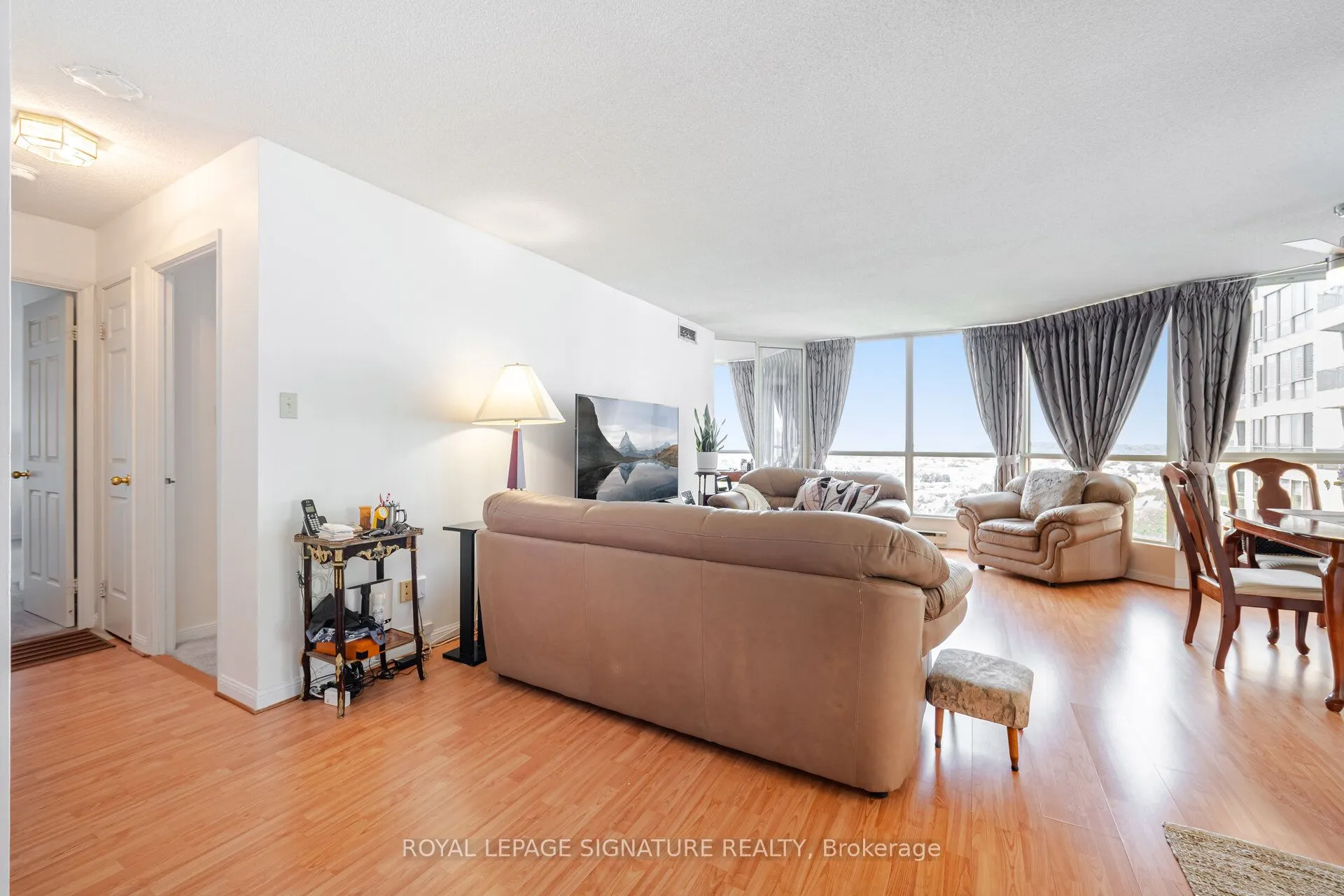 55 Kingsbridge Garden Circle, #1501
