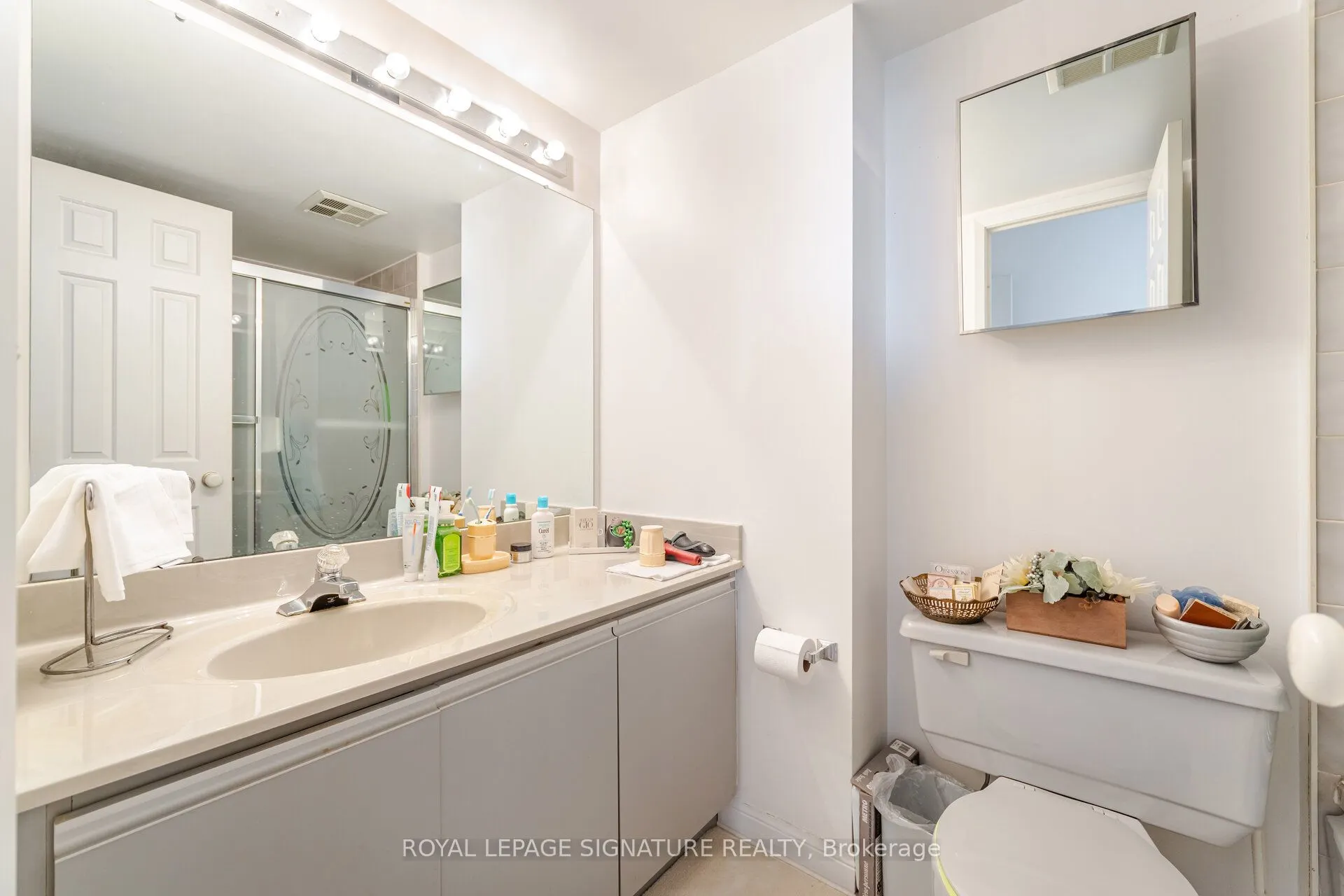 55 Kingsbridge Garden Circle, #1501