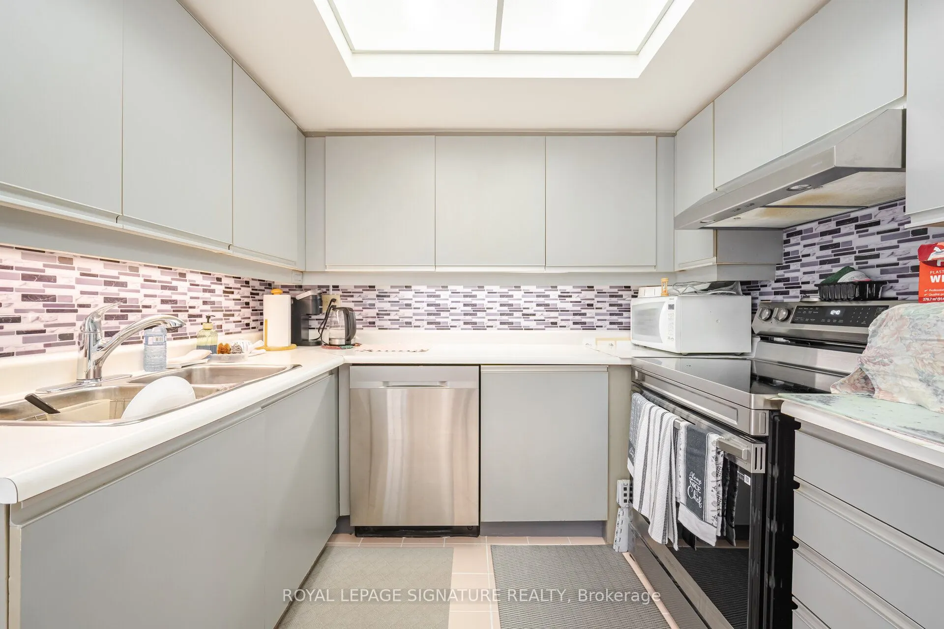 55 Kingsbridge Garden Circle, #1501