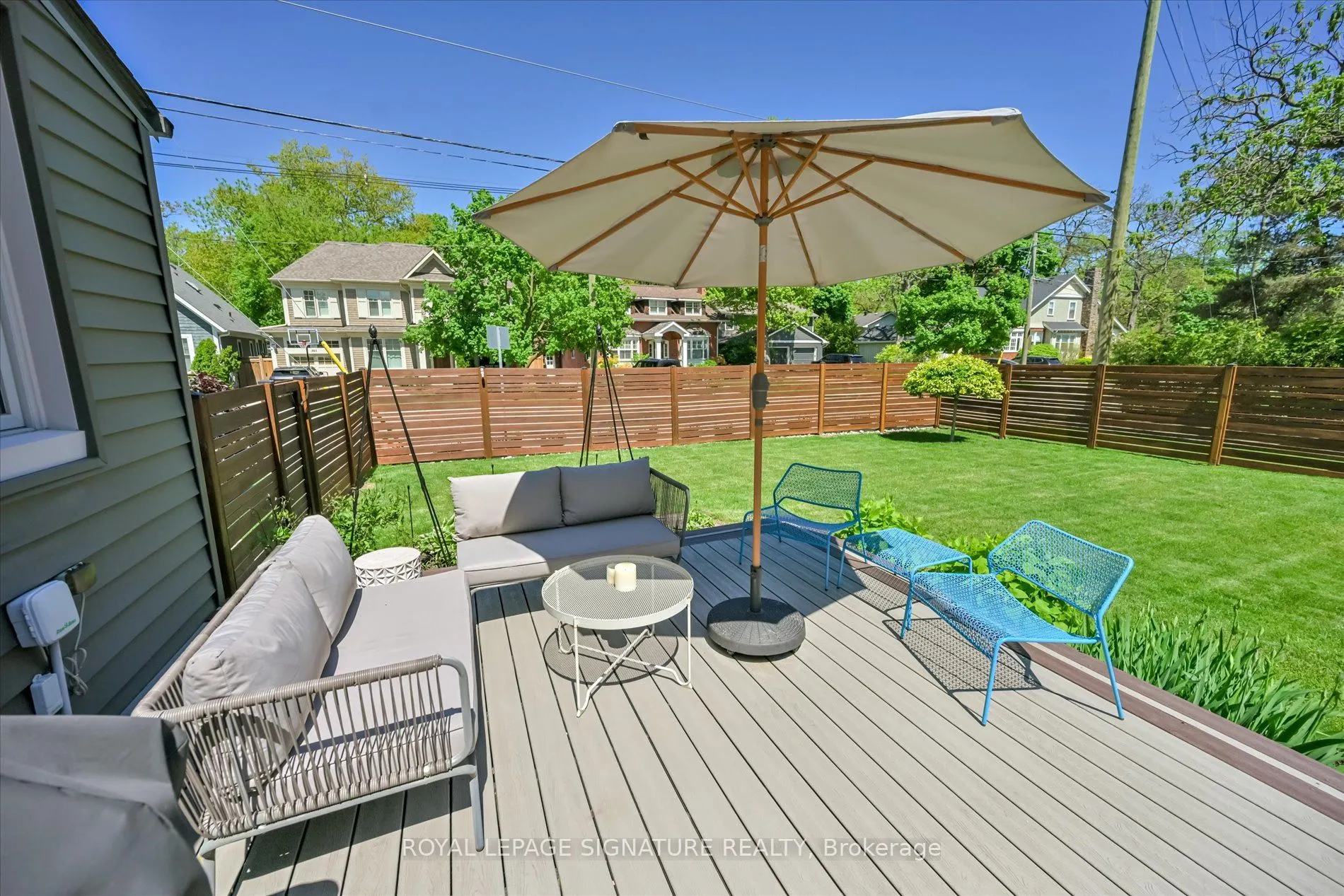 386 Allan Street