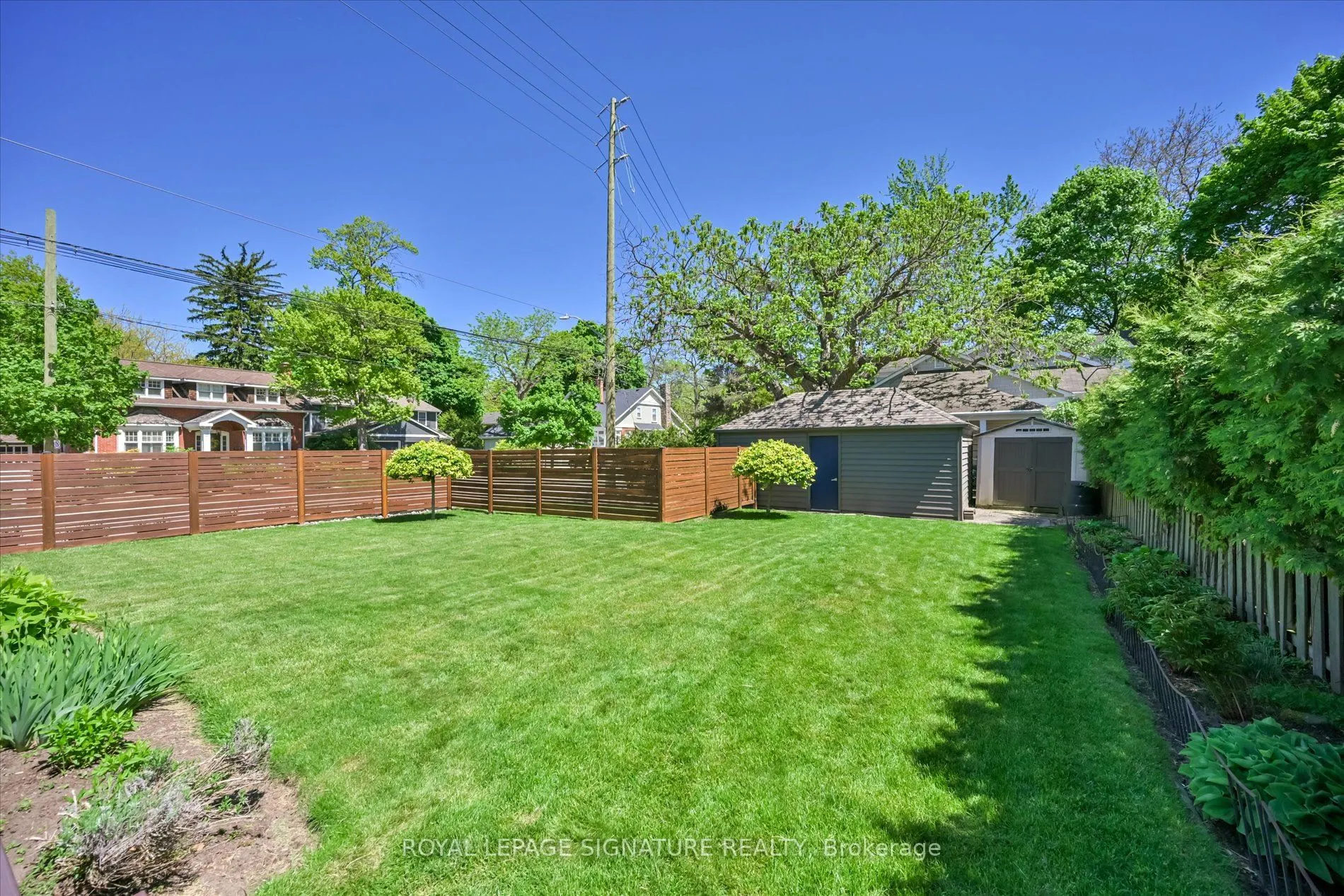 386 Allan Street