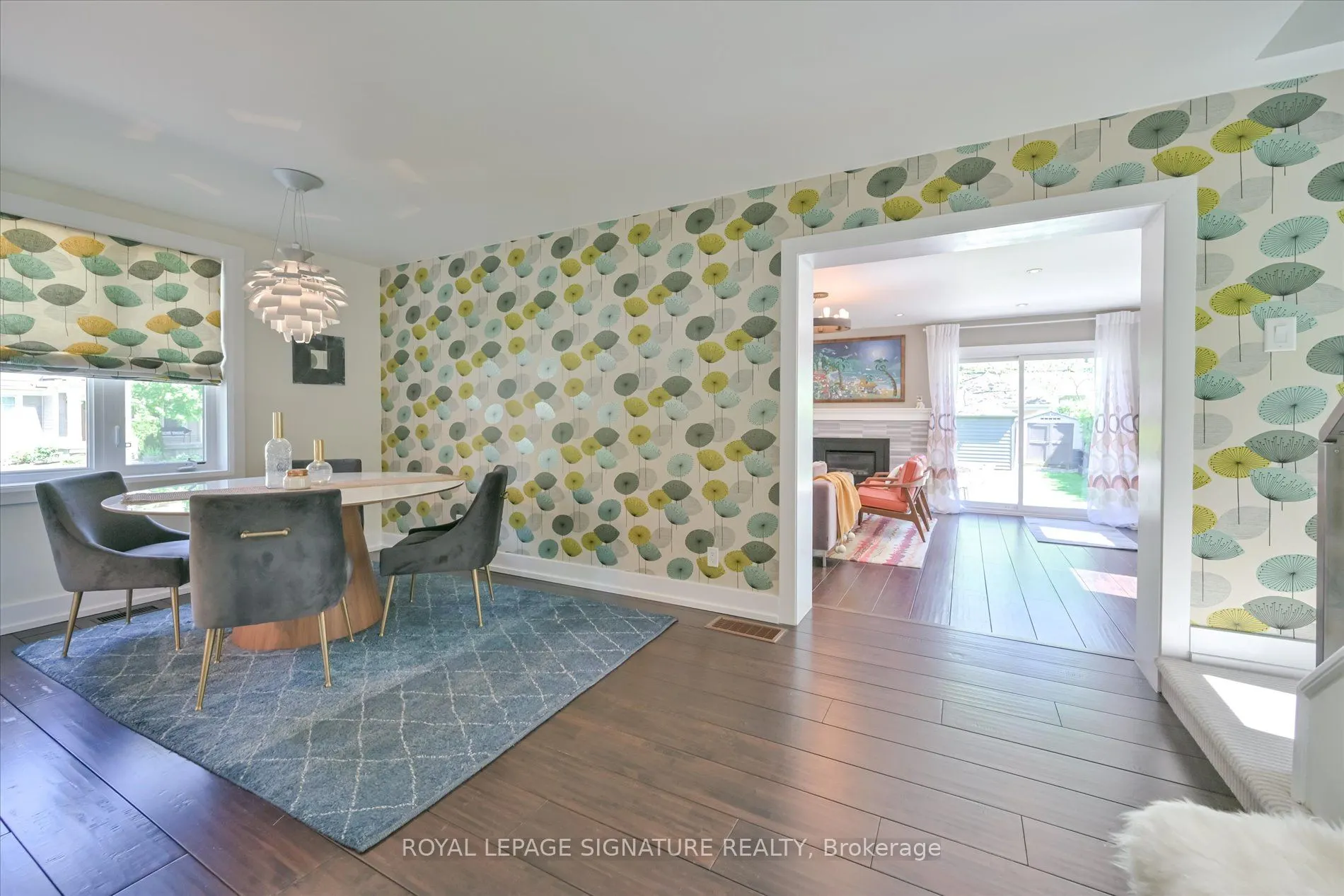 386 Allan Street