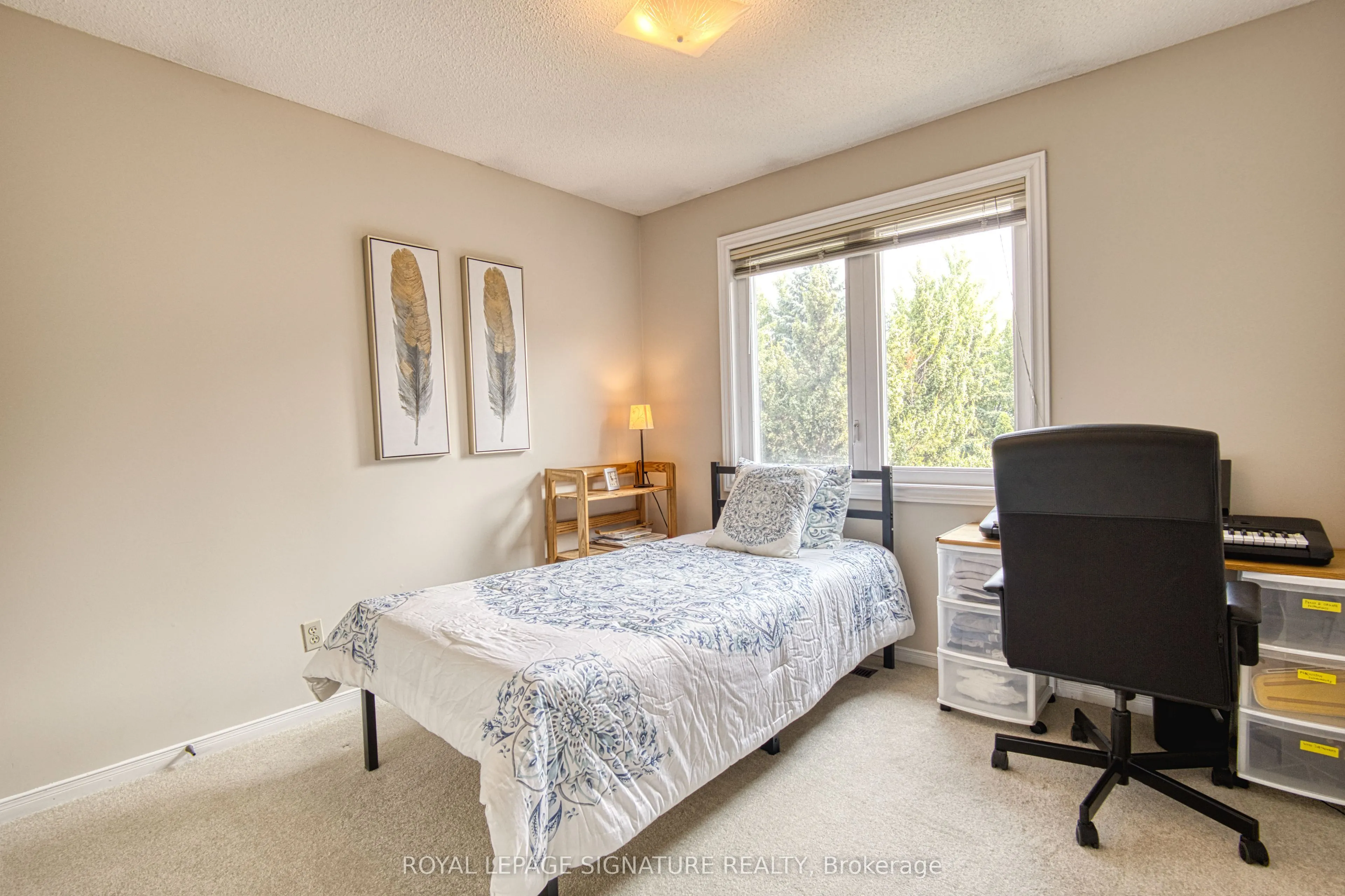6593 Eastridge Road