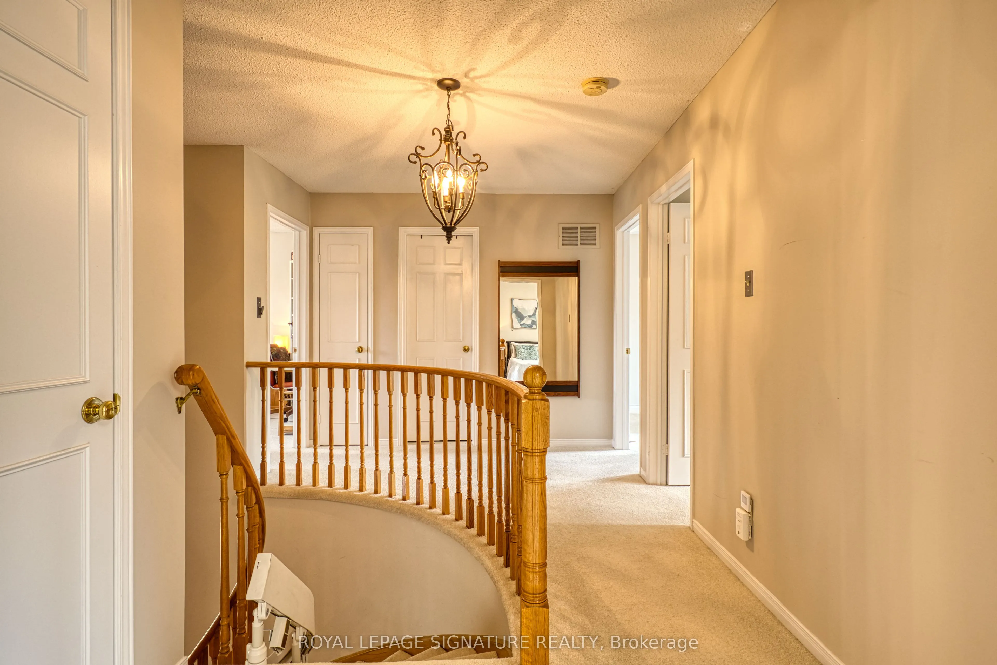 6593 Eastridge Road