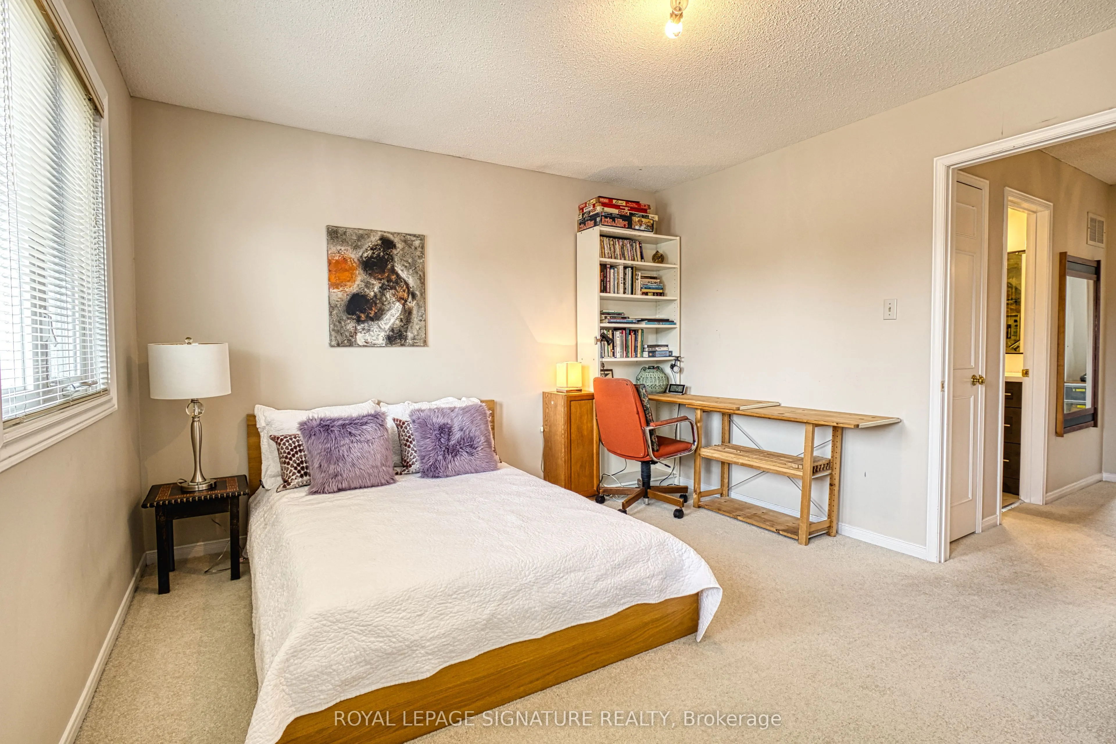 6593 Eastridge Road