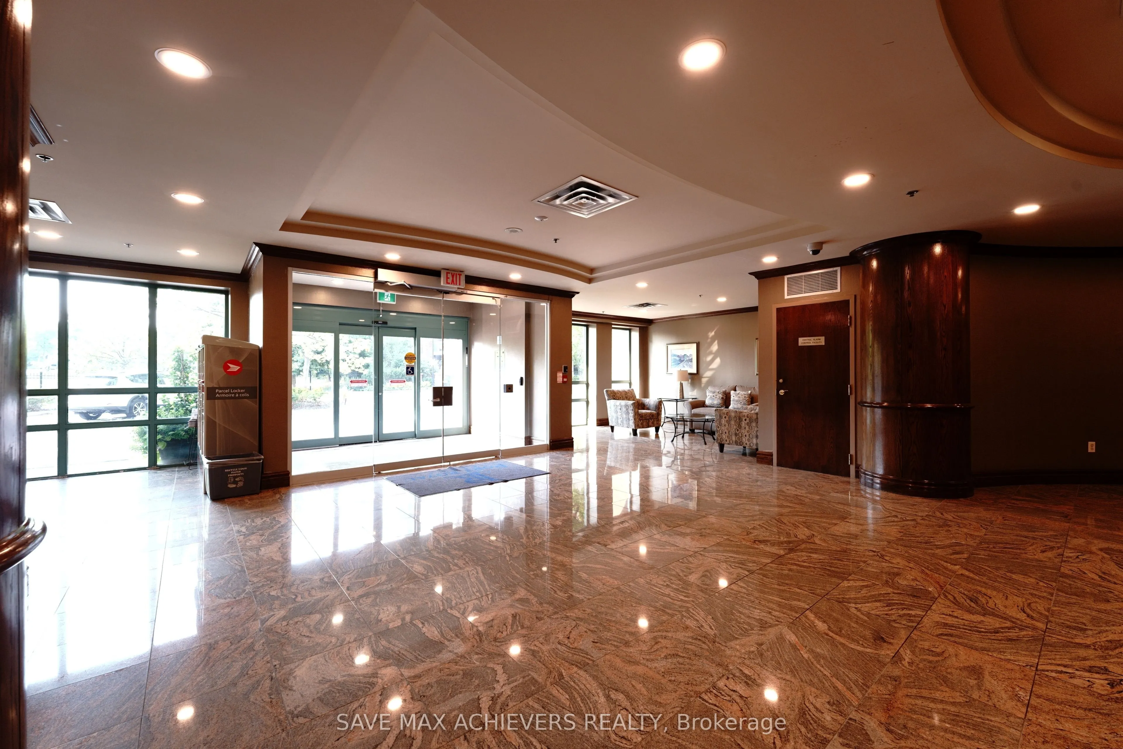15 Michael Power Place, #604