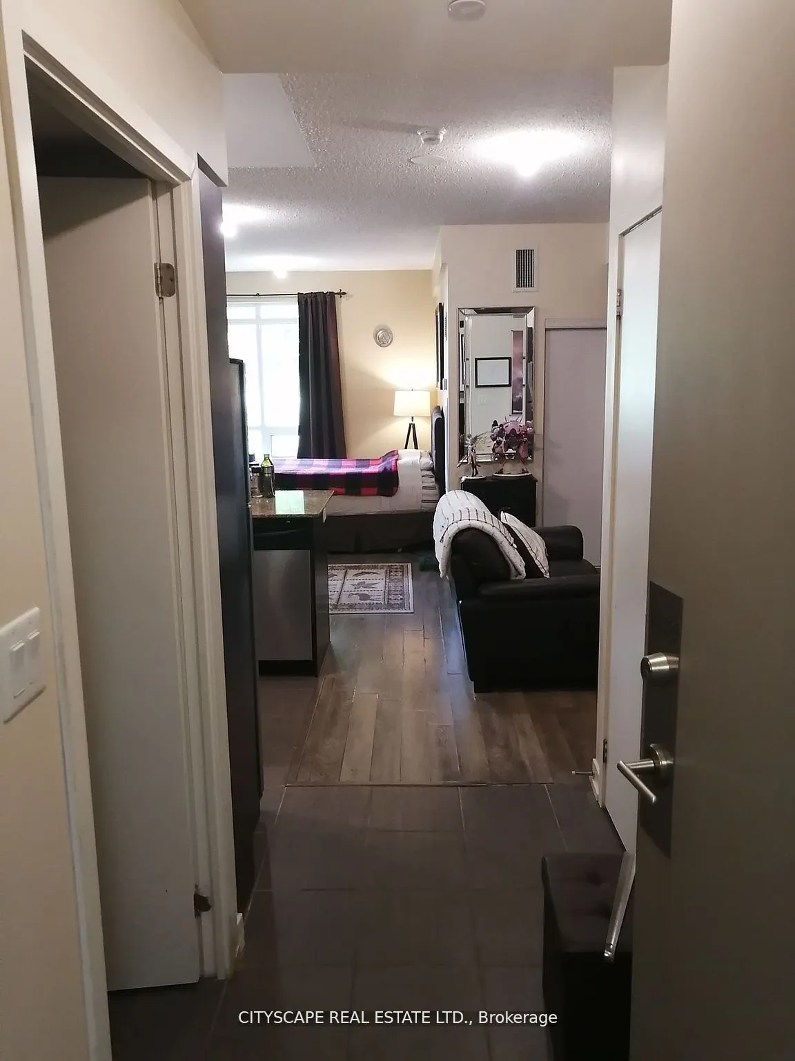 816 Lansdowne Avenue, #103