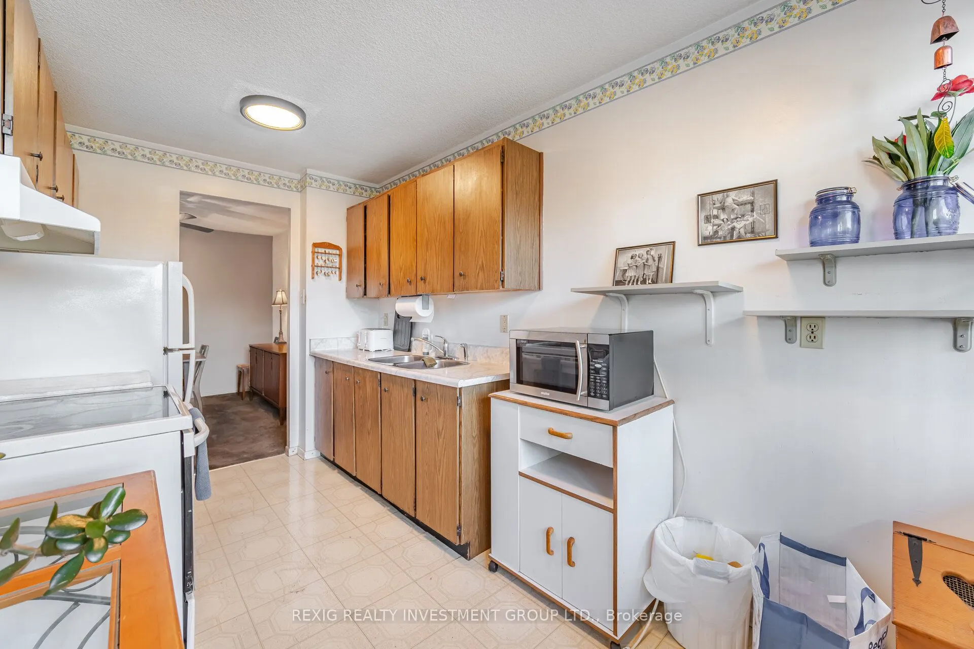 15 Kensington Road, #409