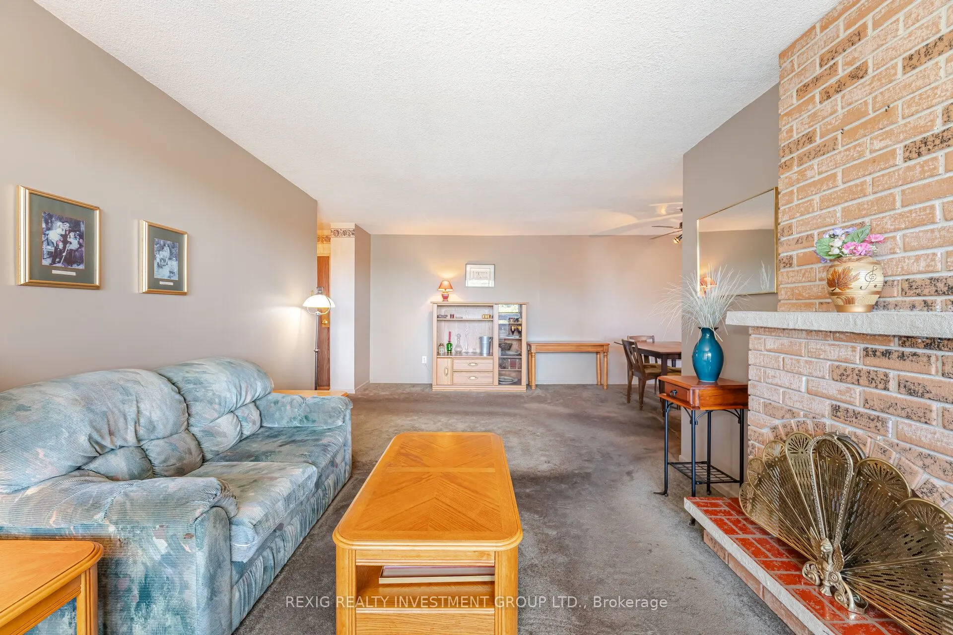 15 Kensington Road, #409