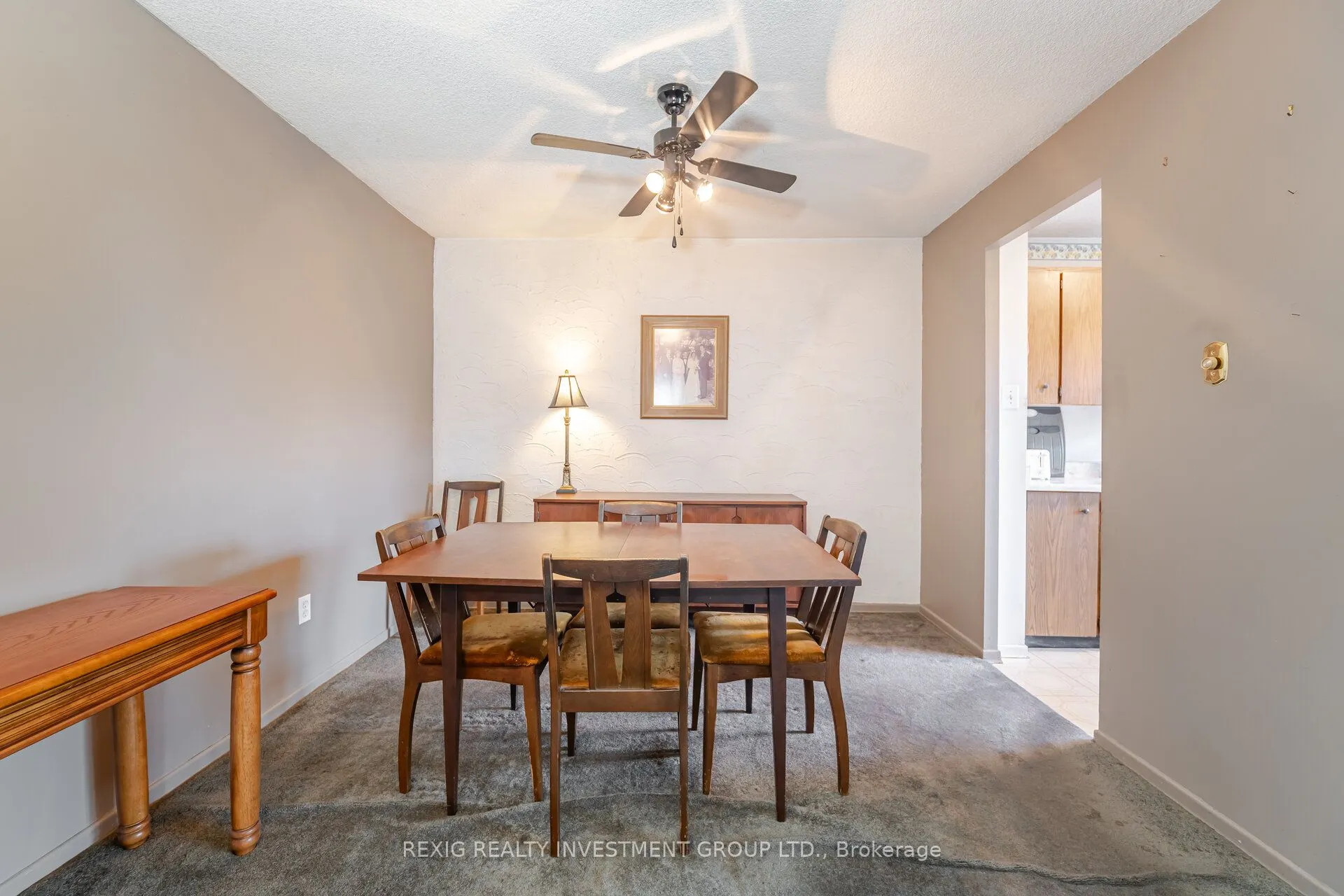 15 Kensington Road, #409