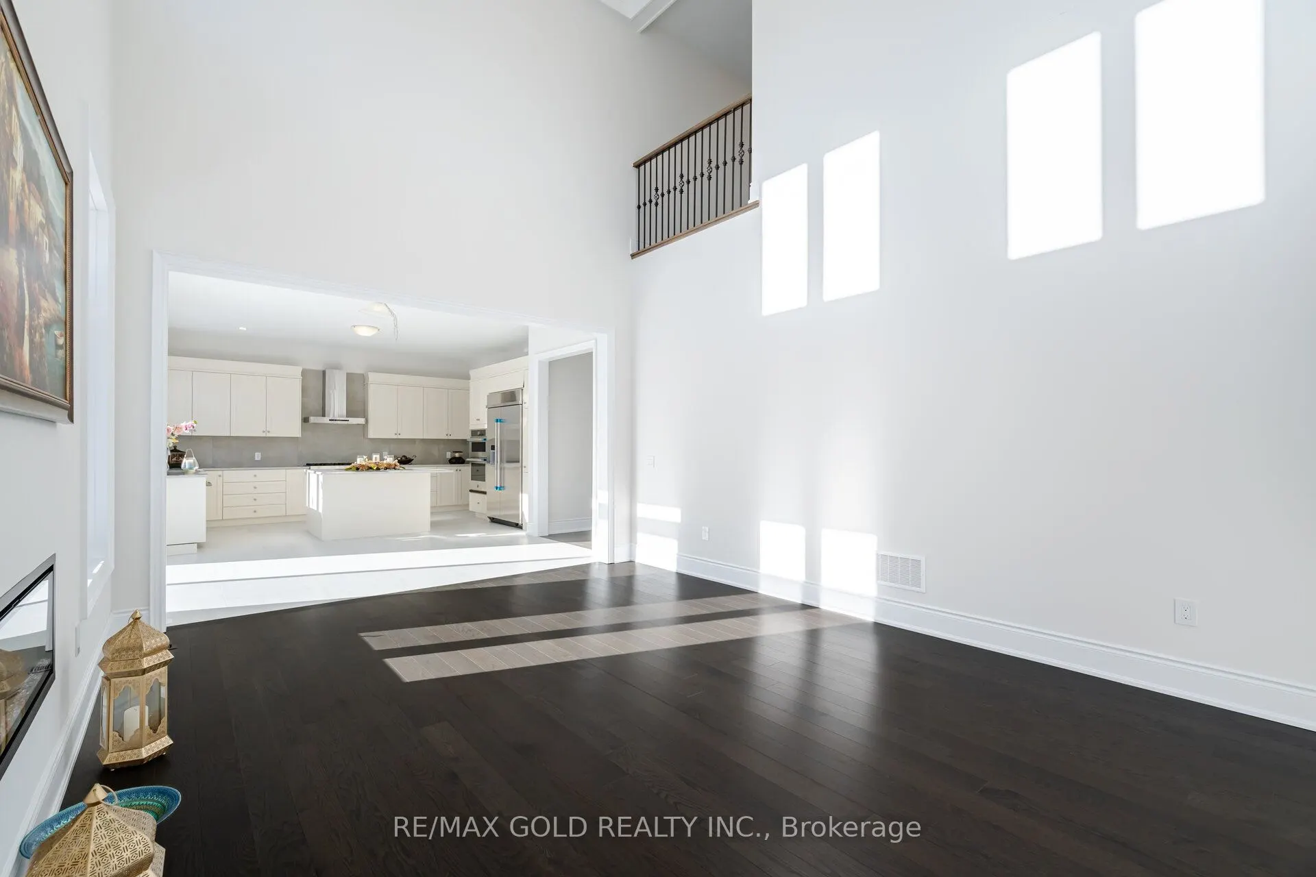 82 Raspberry Ridge Avenue