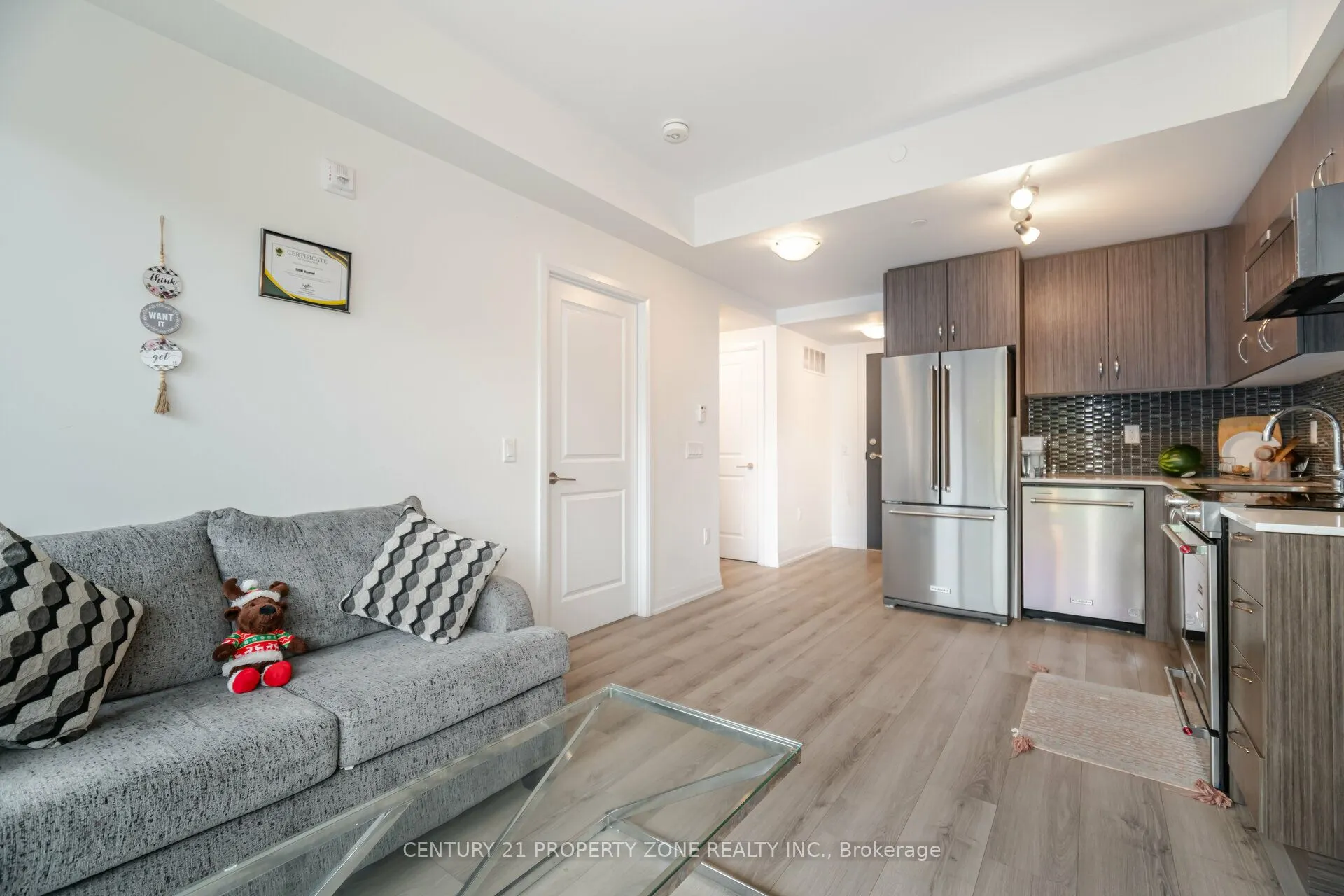 65 Attmar Drive, #263