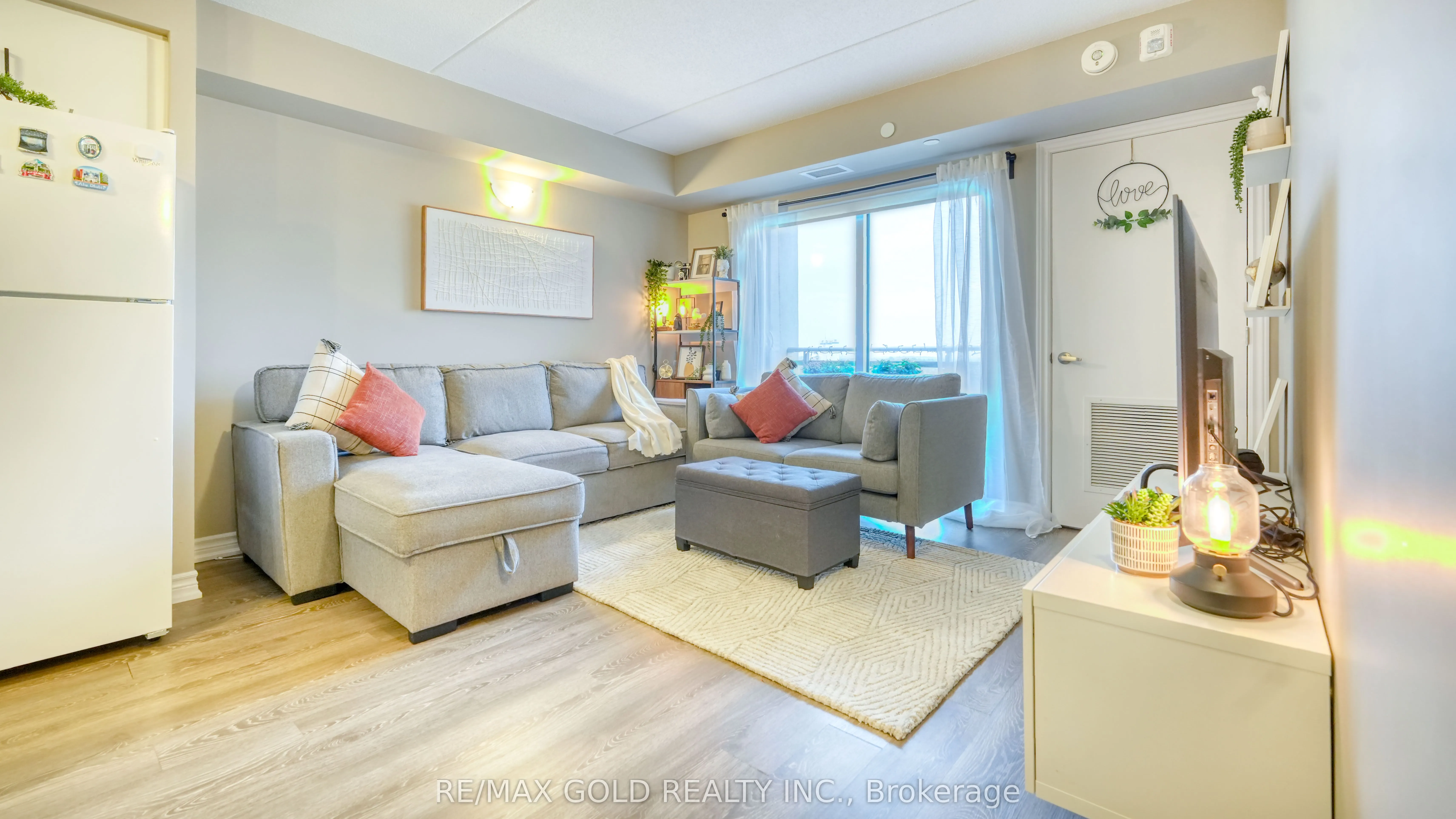 716 Main Street, #7
