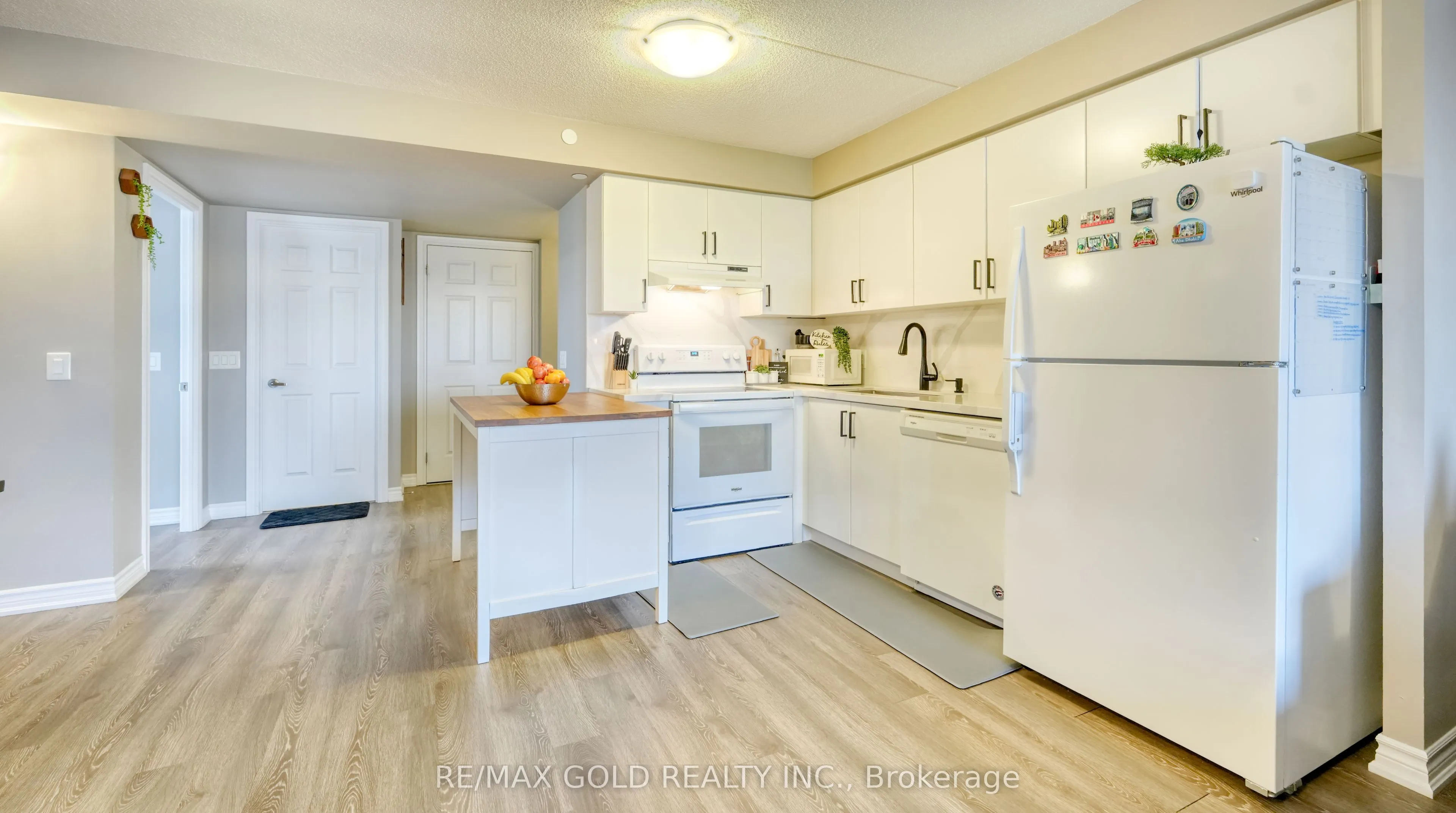 716 Main Street, #7