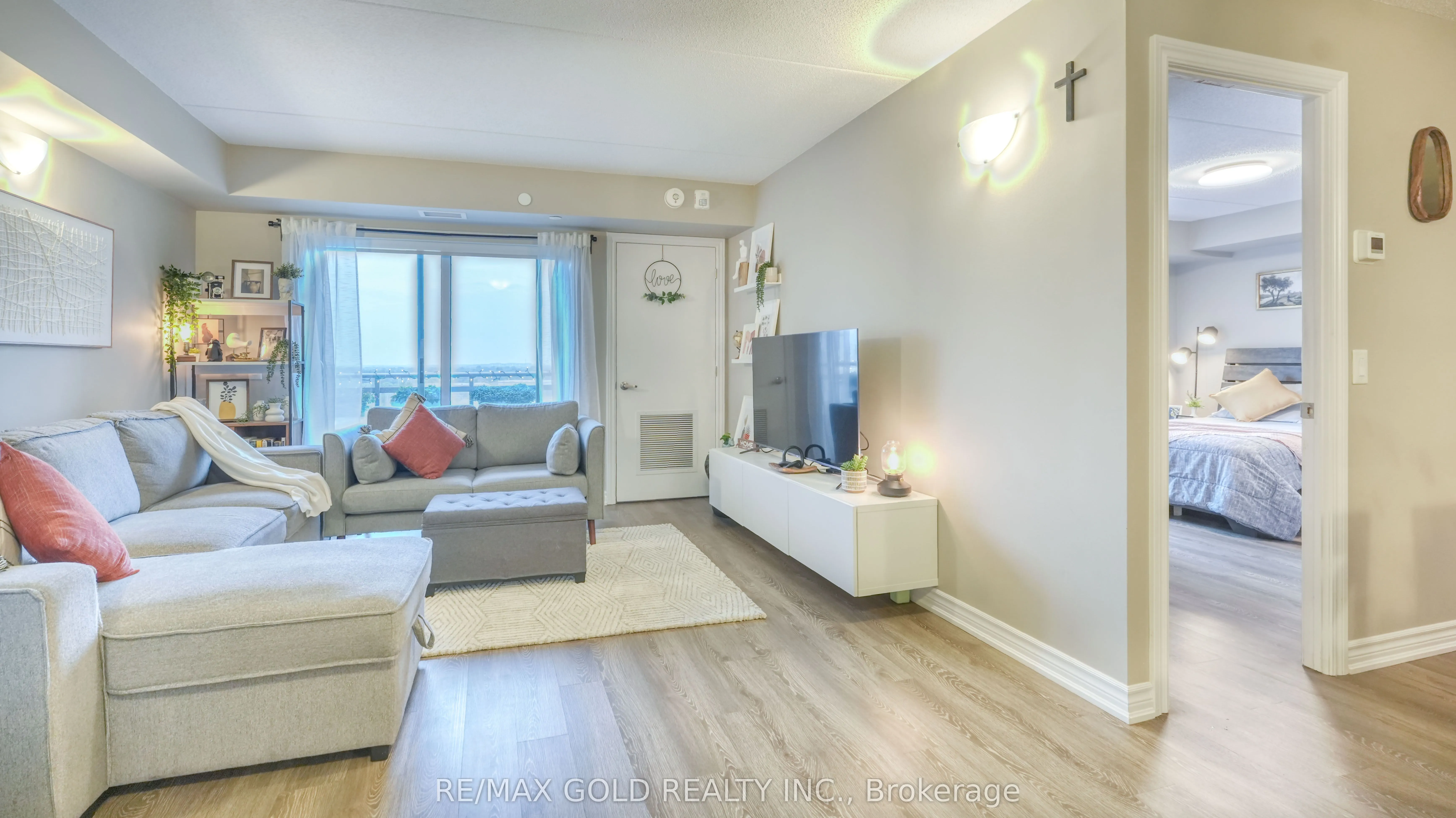 716 Main Street, #7