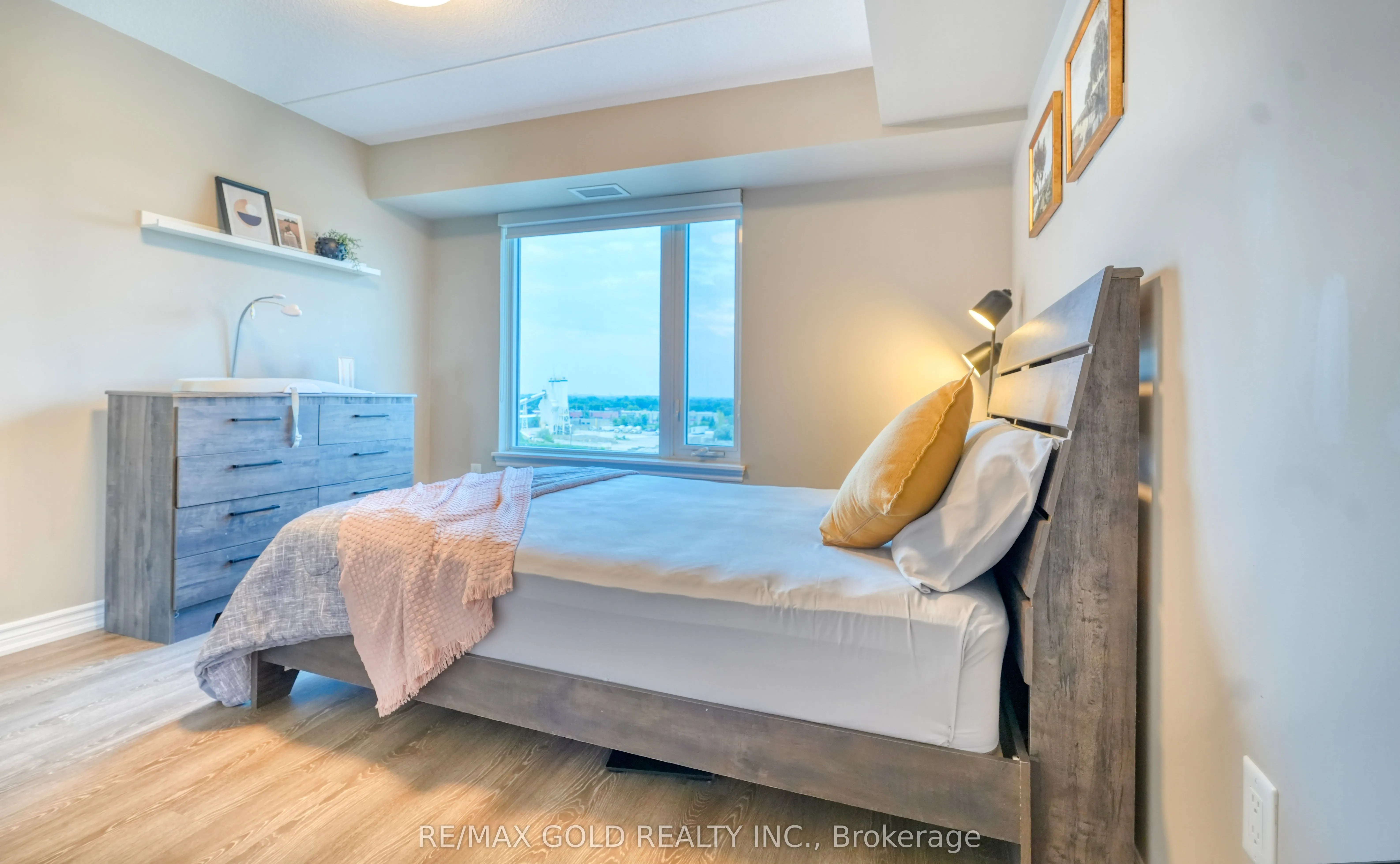 716 Main Street, #7