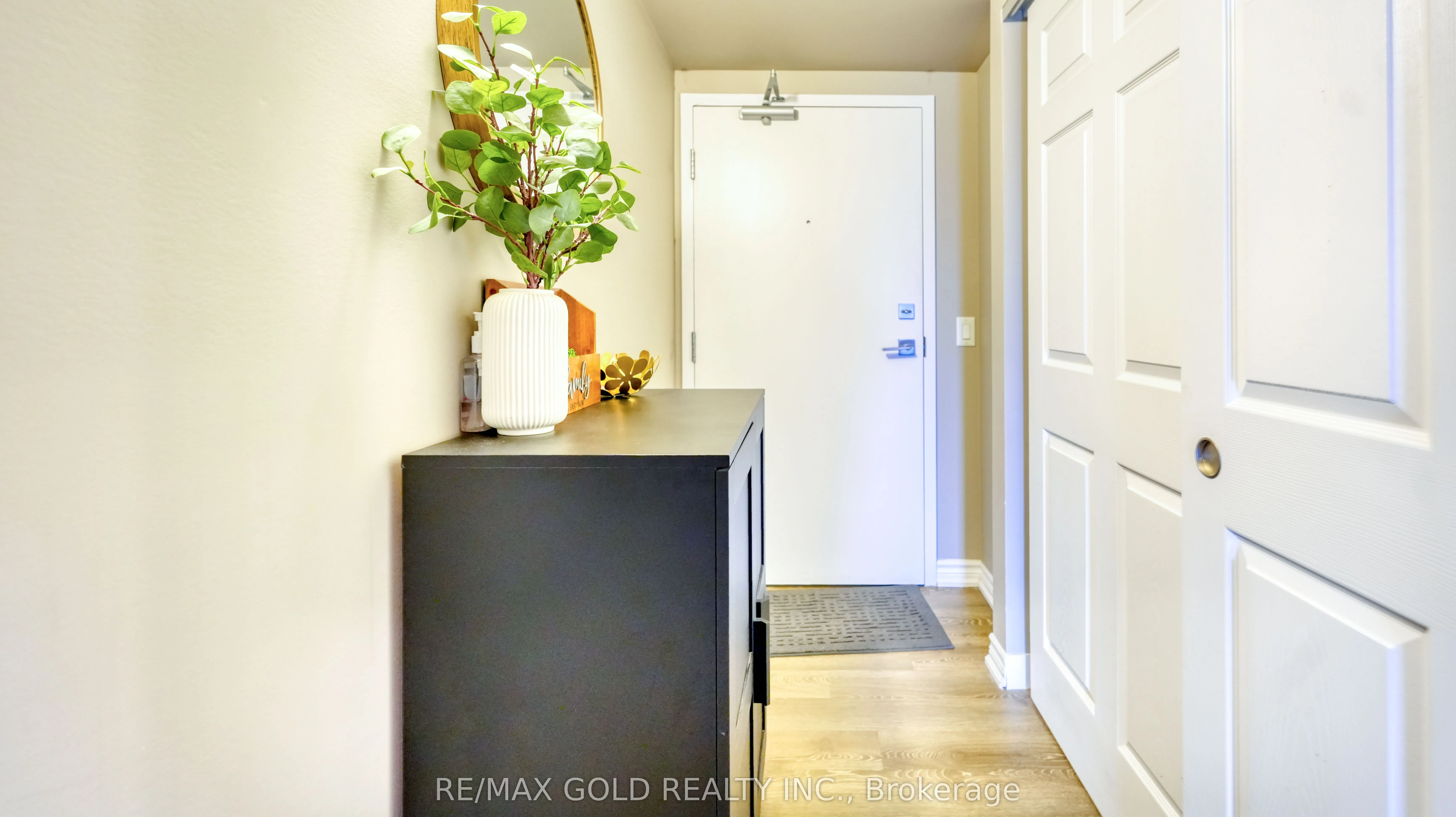 716 Main Street, #7