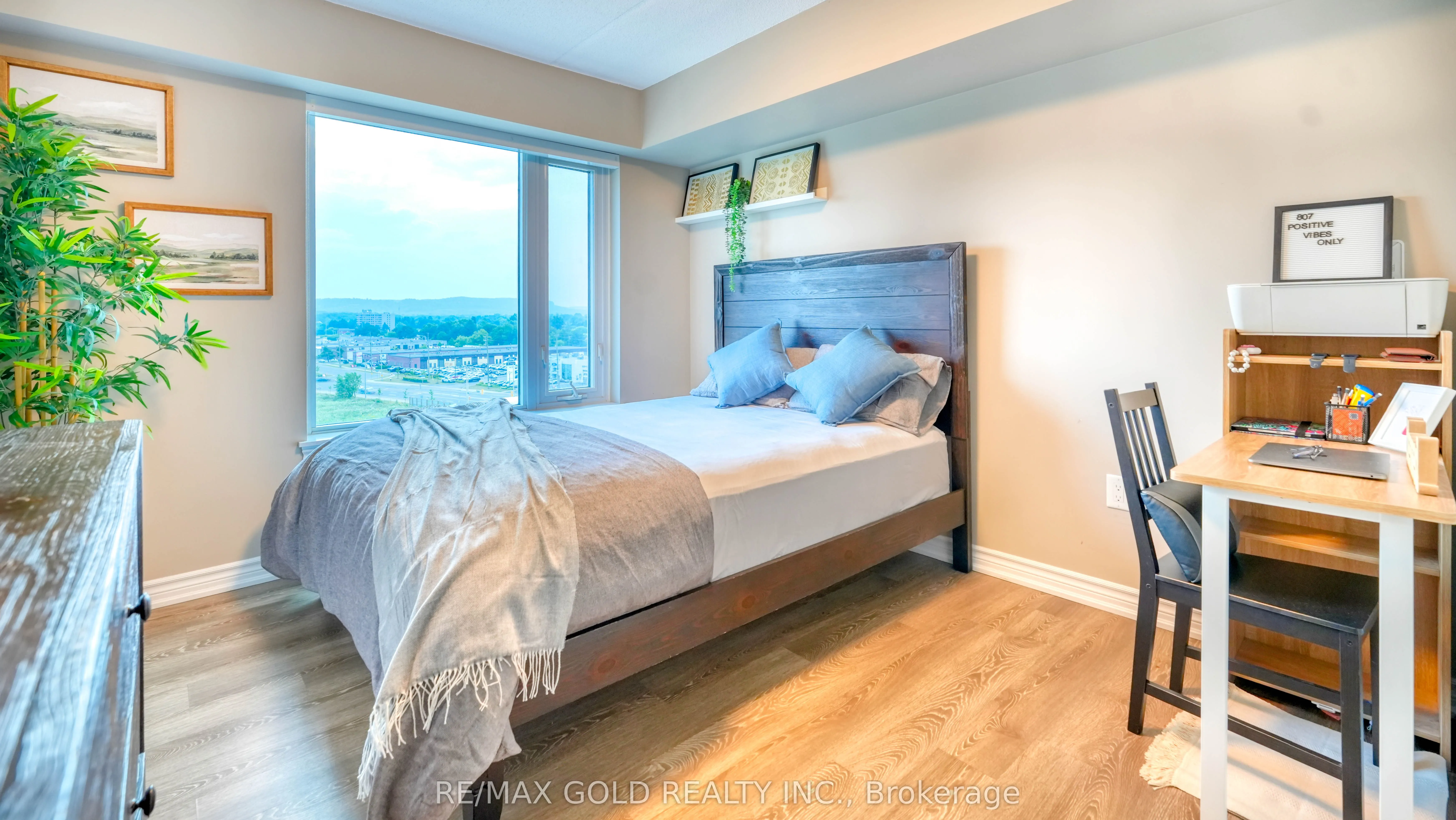 716 Main Street, #7