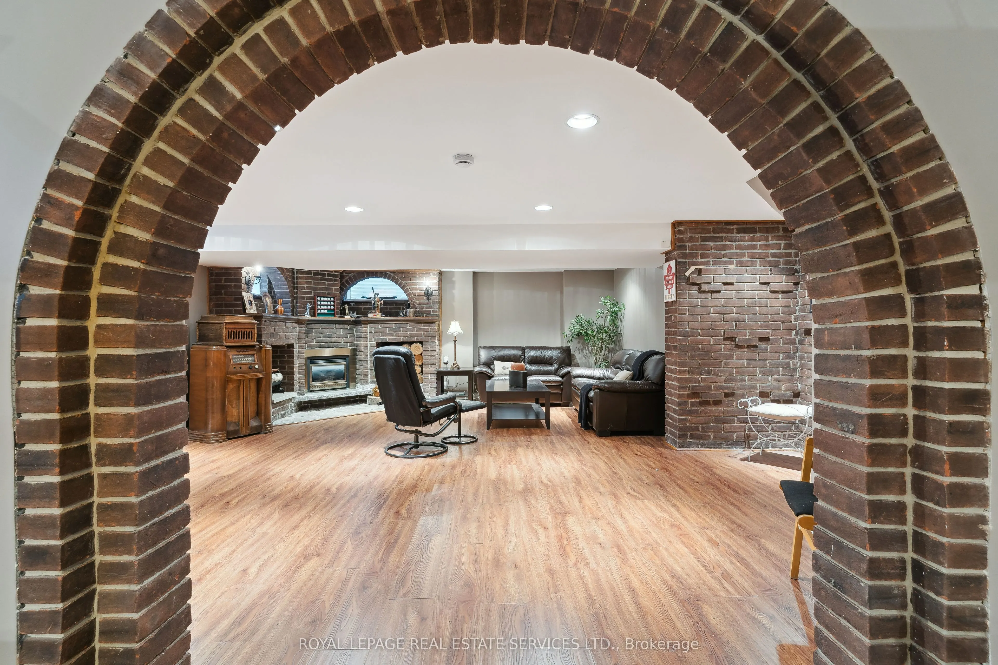 116 Clement Road
