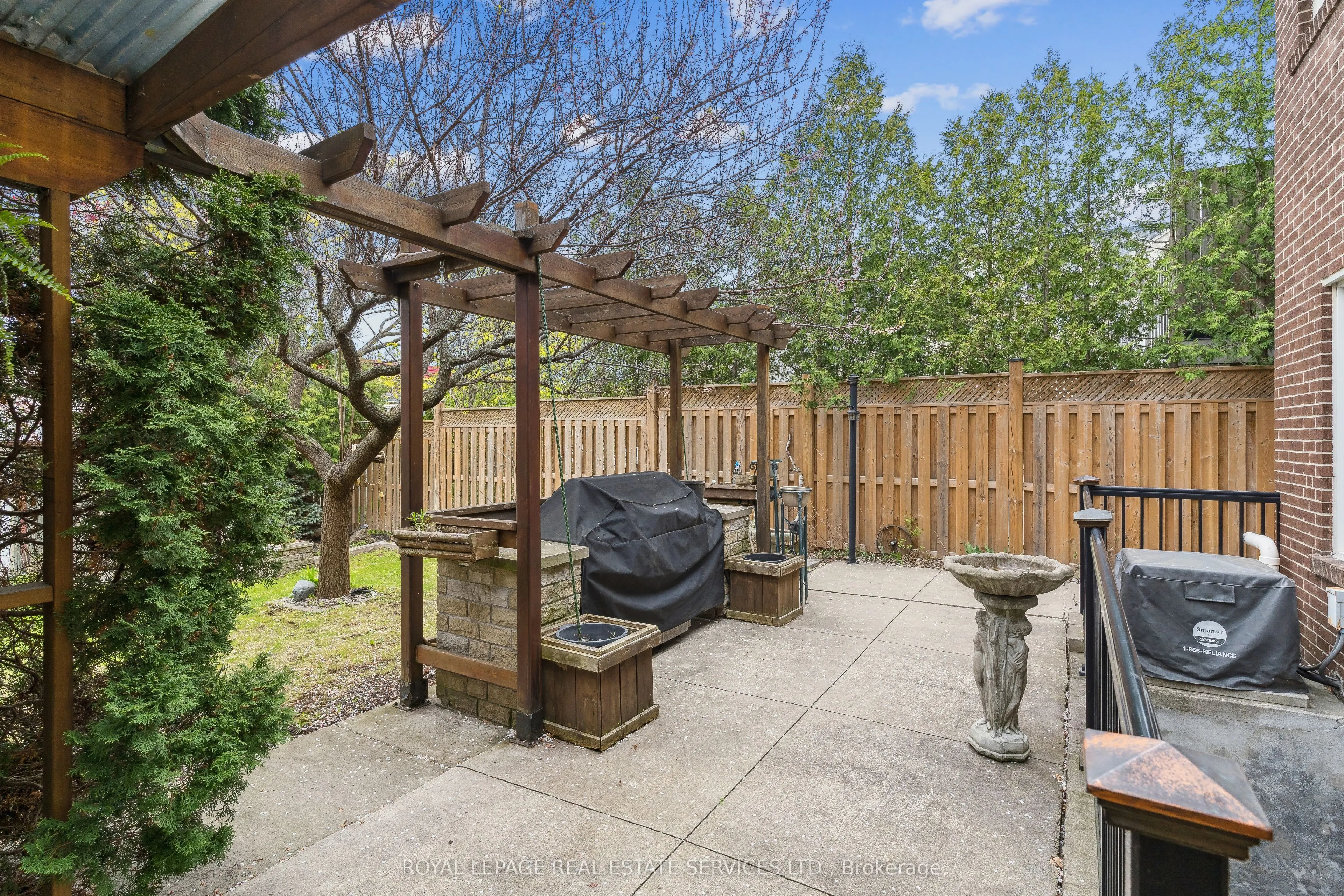 116 Clement Road