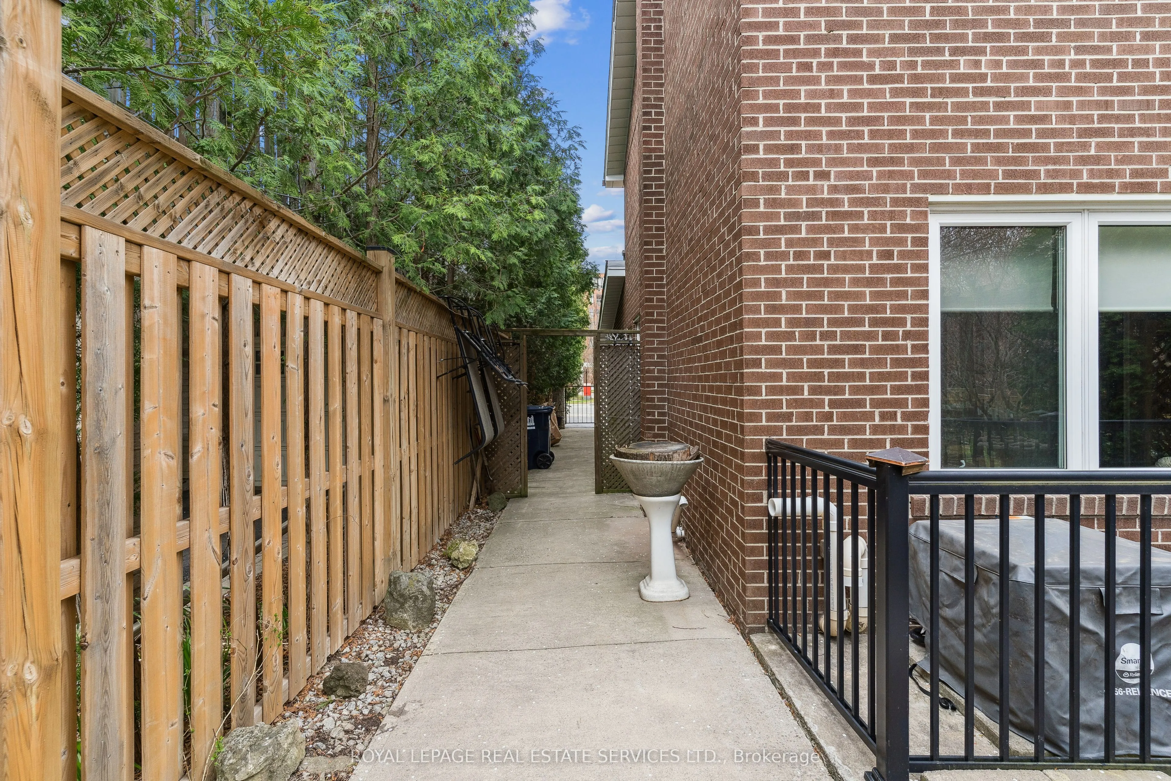 116 Clement Road