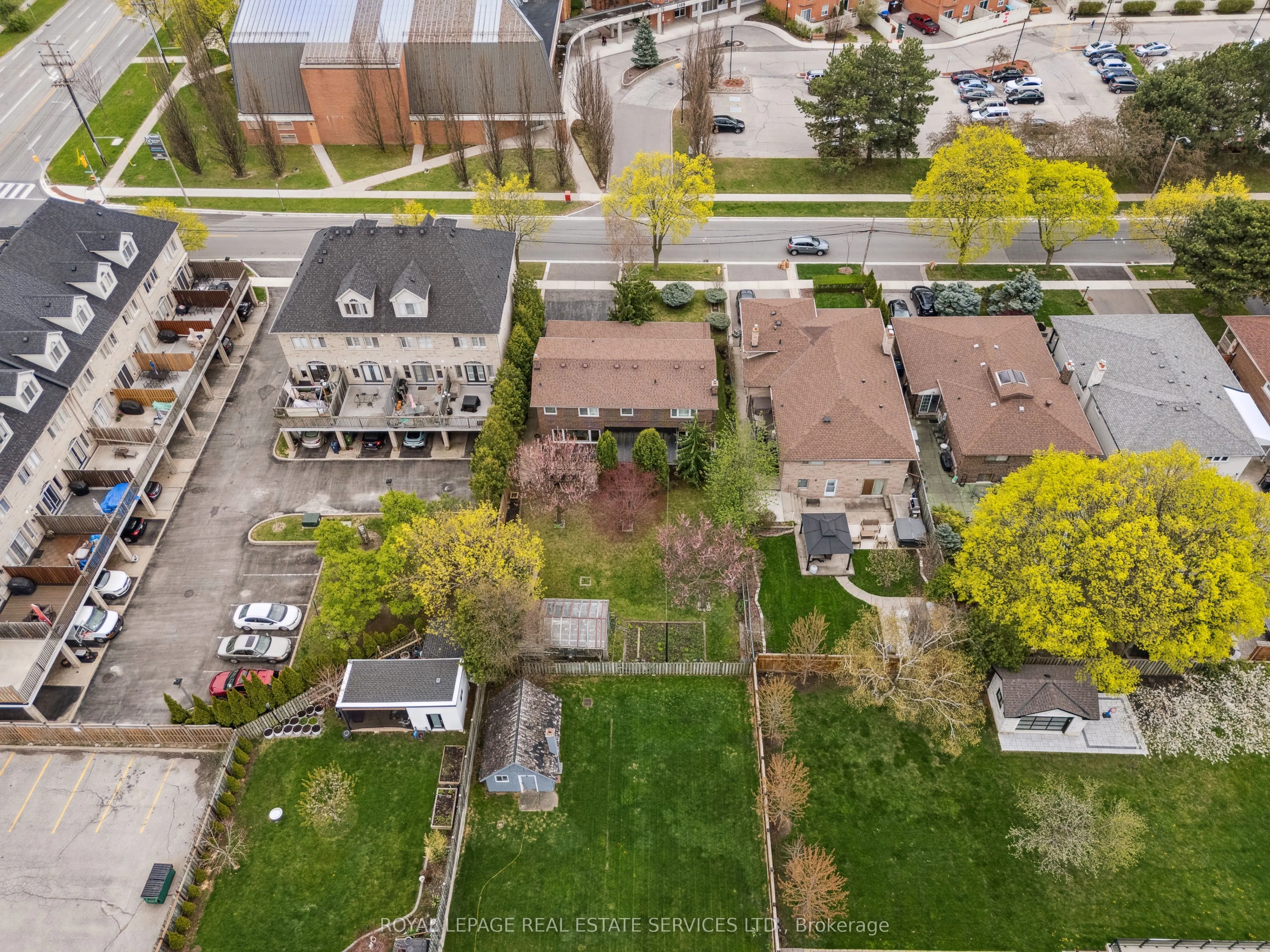 116 Clement Road