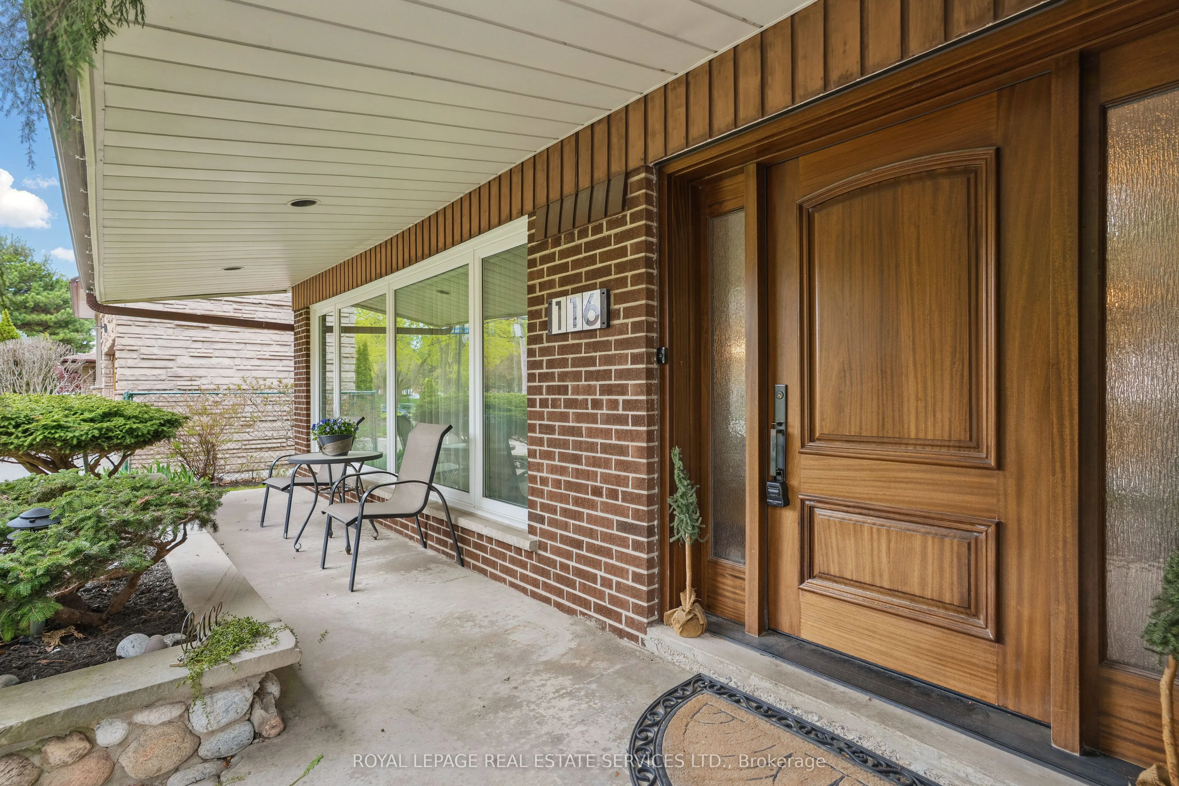 116 Clement Road
