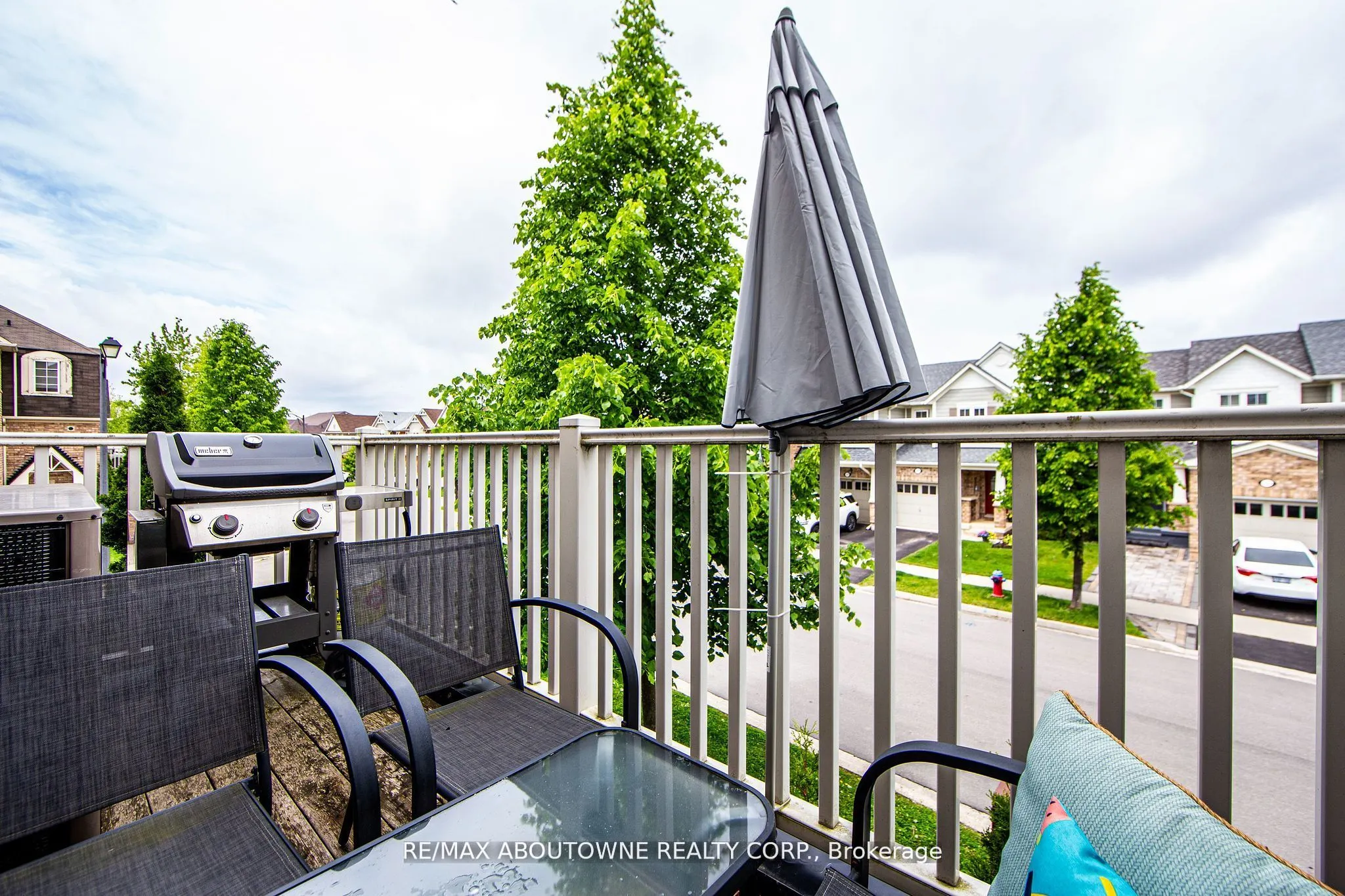 911 Deverell Place